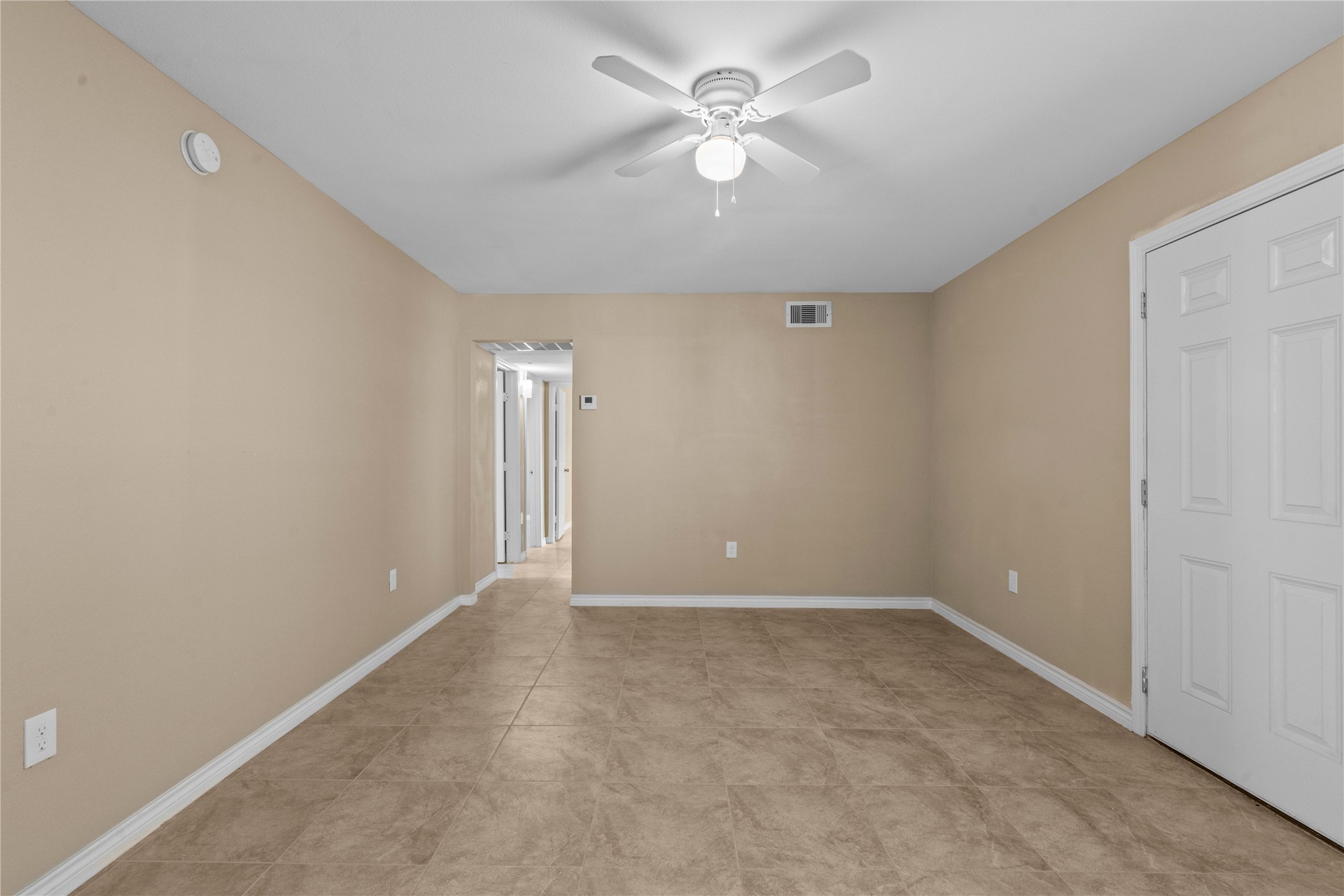 2802 Sealy Street 2 Property Photo 9