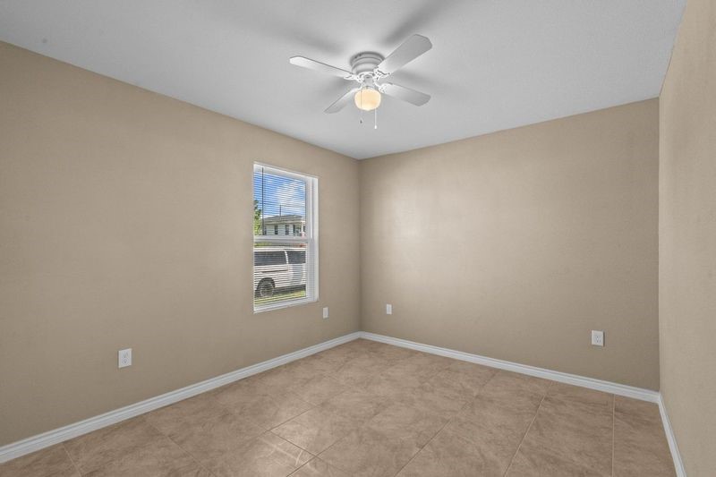 2802 Sealy Street 2 Property Photo 10