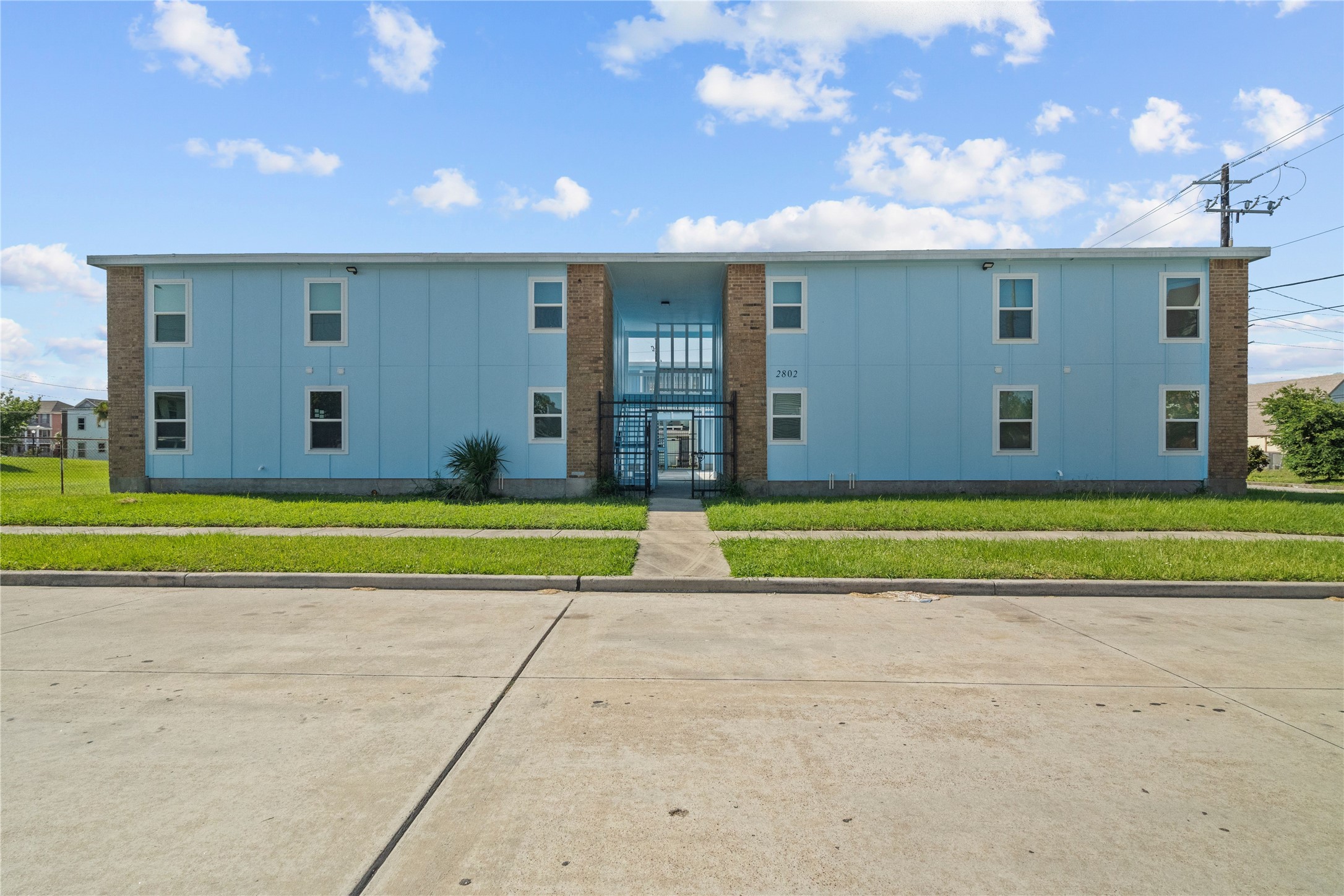 2802 Sealy Street 2 Property Photo 22