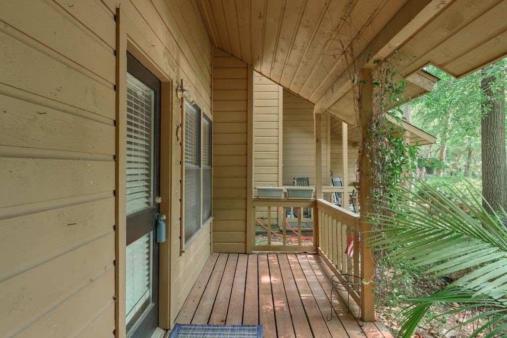 4 Sawmill Grove Lane Circle 4 Property Photo 3