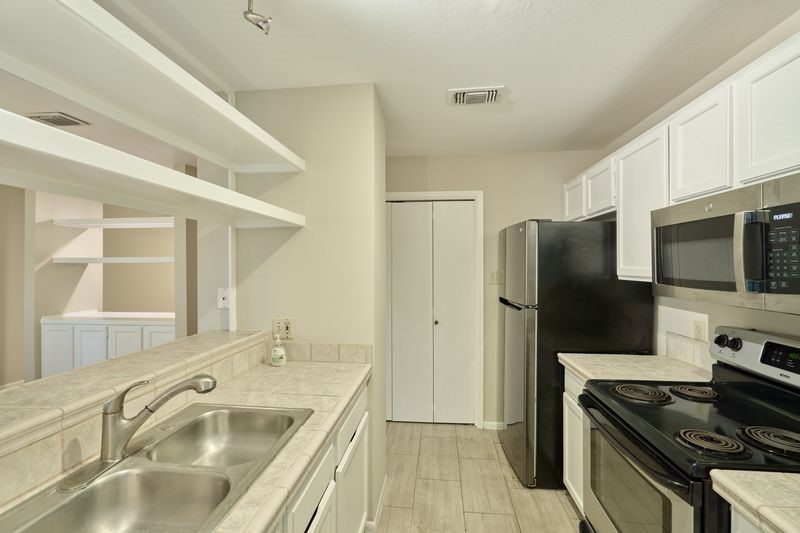 4 Sawmill Grove Lane Circle 4 Property Photo 14
