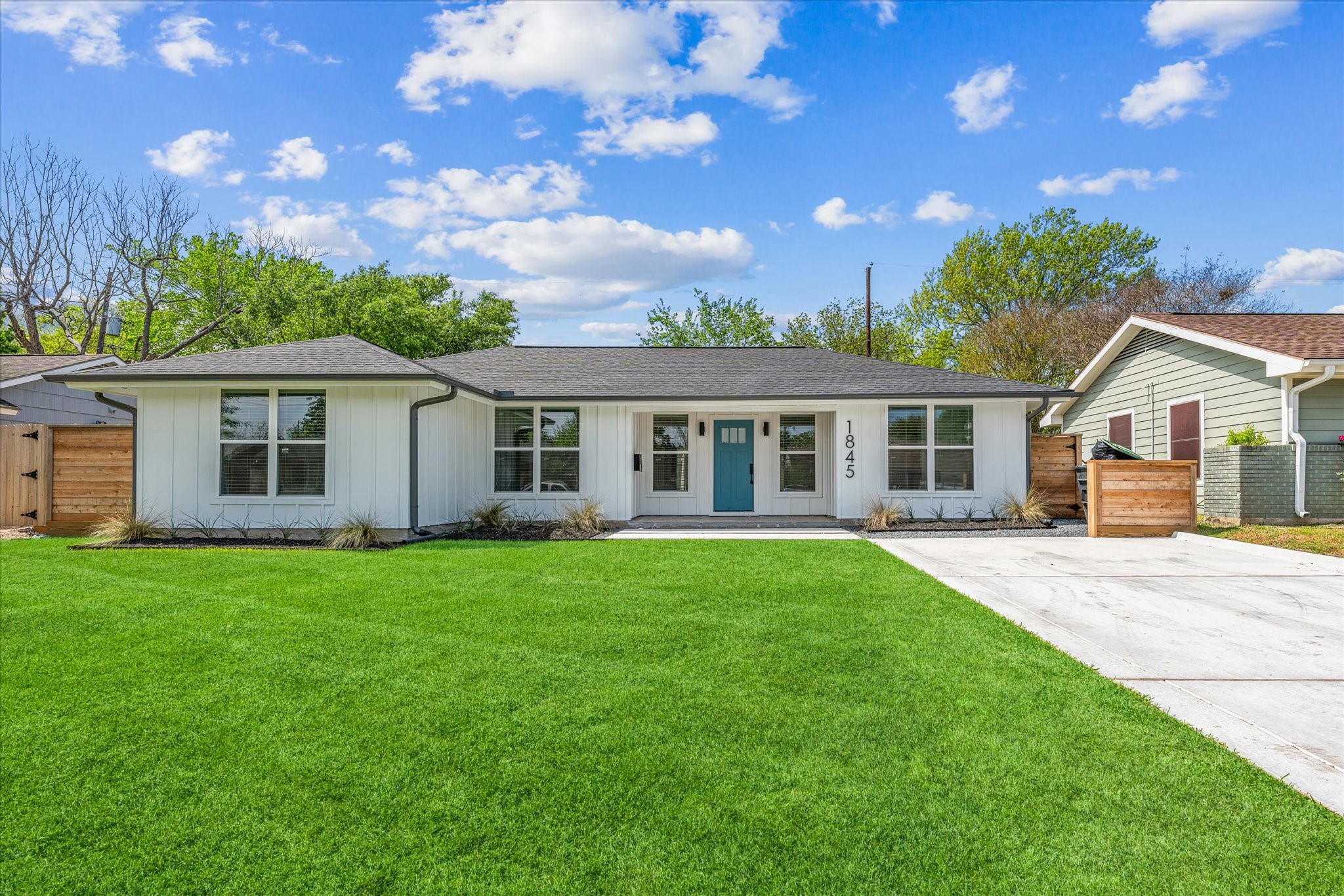 1845 Huge Oaks Street Property Photo 1