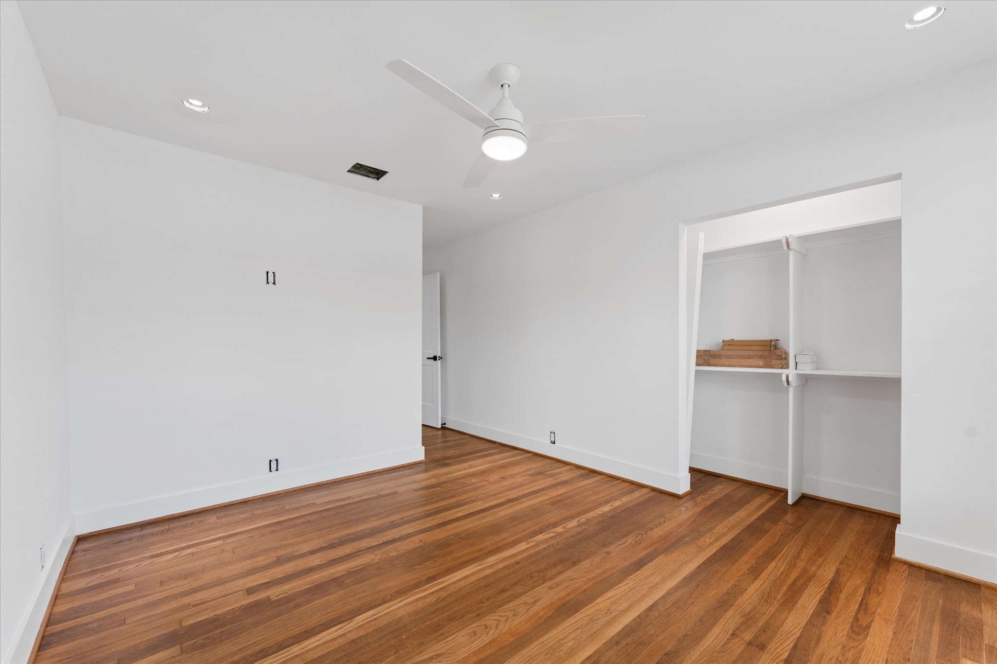 1845 Huge Oaks Street Property Photo 20