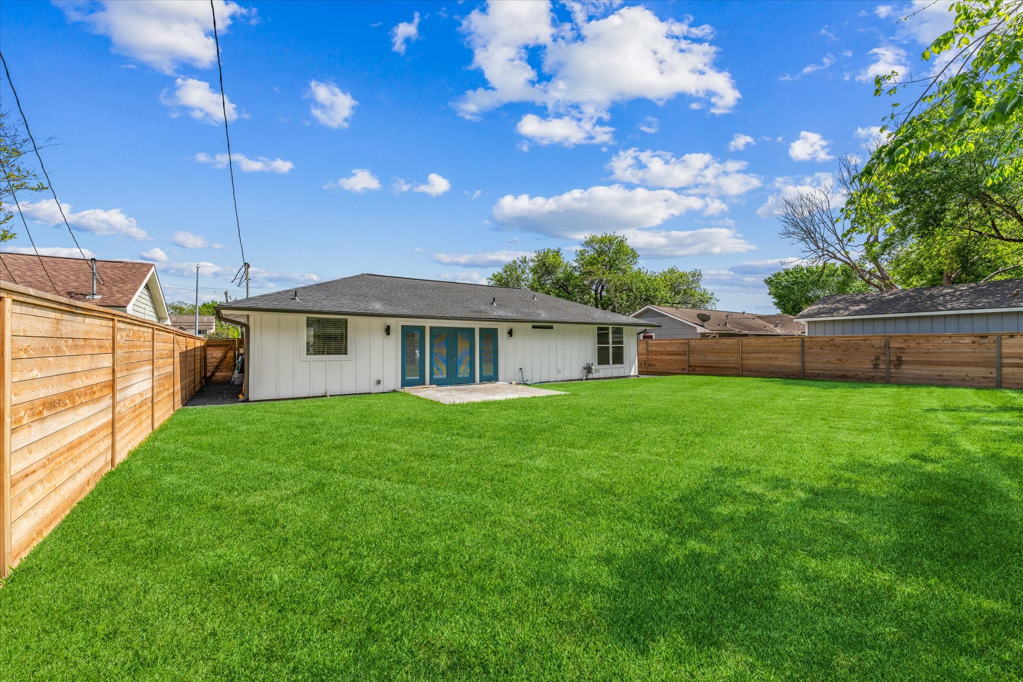 1845 Huge Oaks Street Property Photo 23