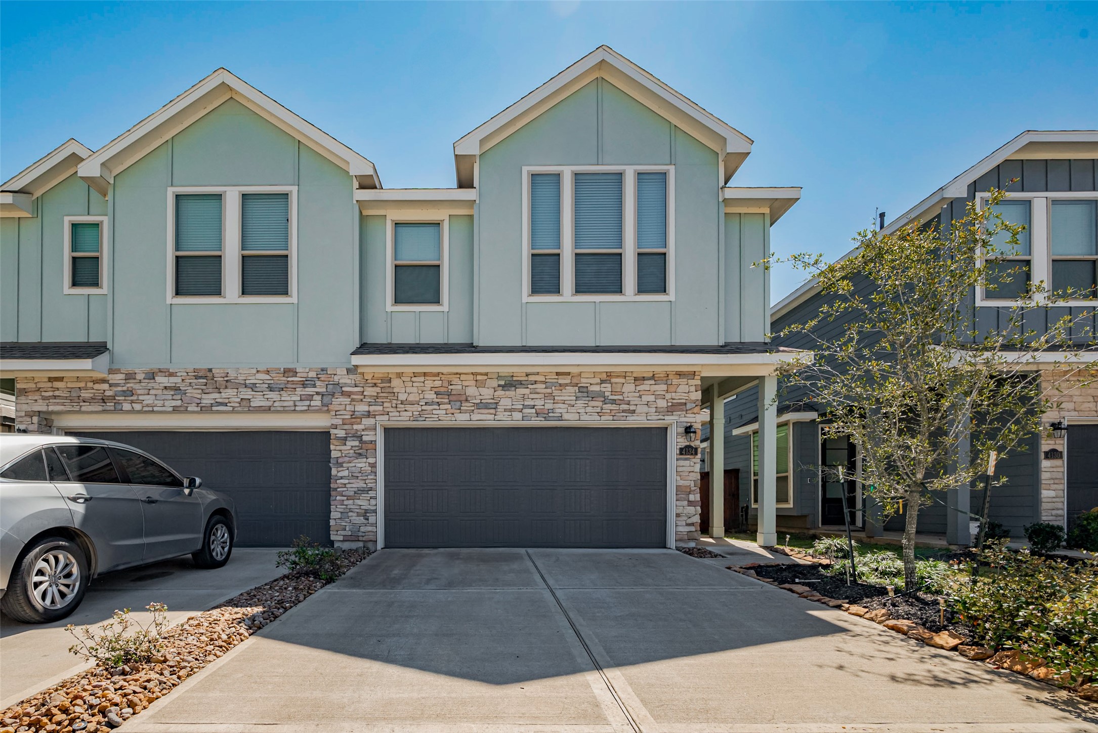4134 Champlain Way Property Photo