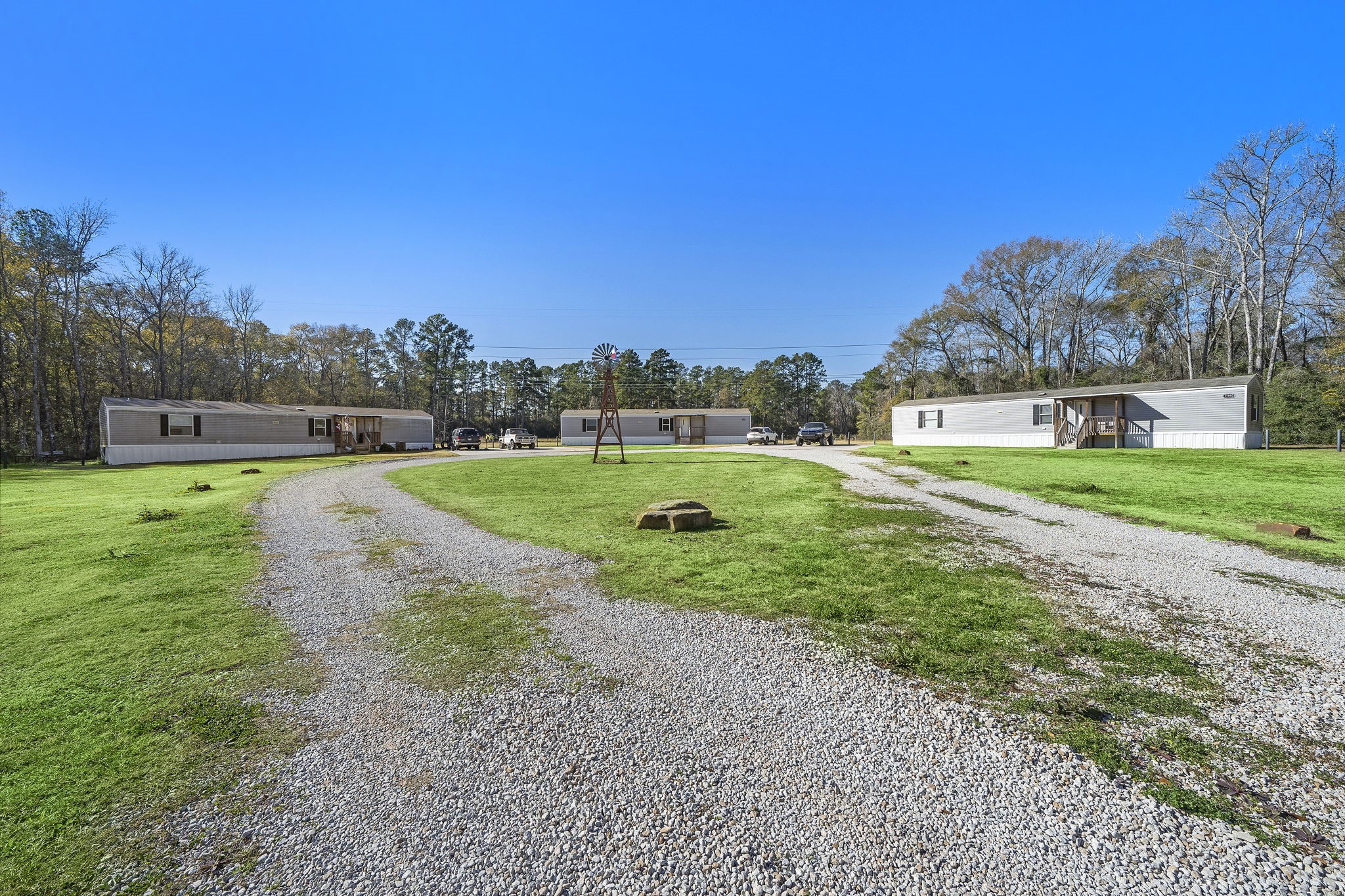 11966 Kentucky Derby Property Photo 2