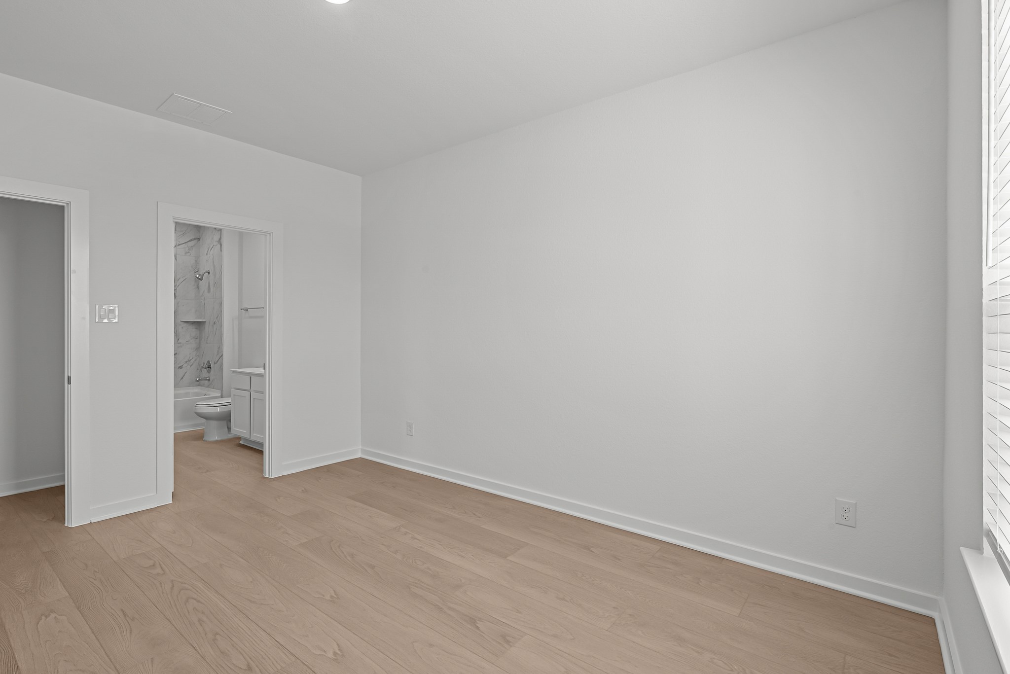 3010 Blue Abelia Street Property Photo 14