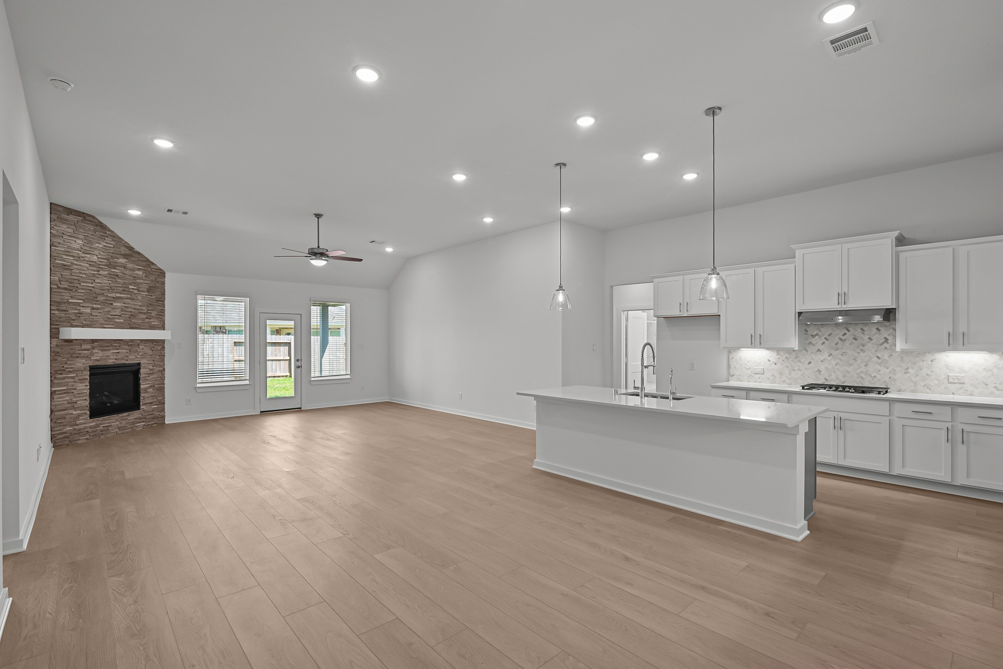 3010 Blue Abelia Street Property Photo 16