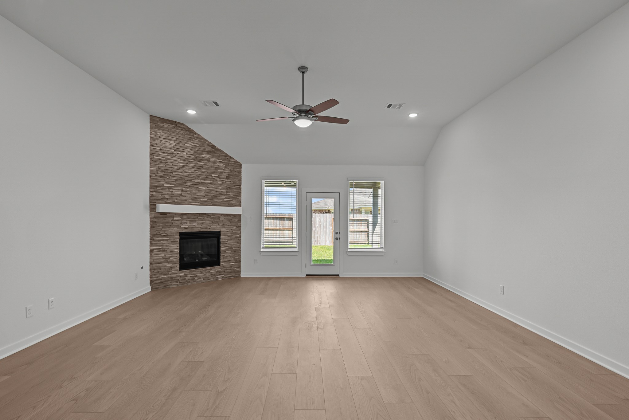3010 Blue Abelia Street Property Photo 22