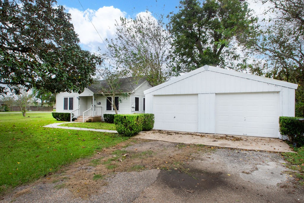 1210 Avenue A Property Photo 3