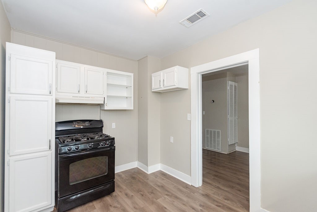 1210 Avenue A Property Photo 12