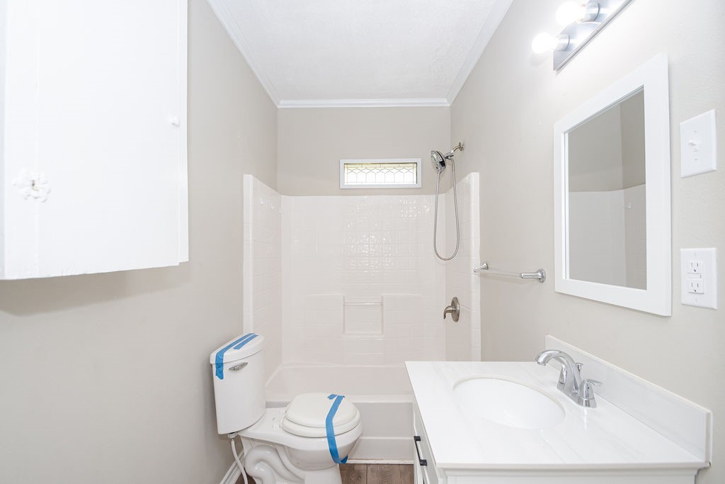 1210 Avenue A Property Photo 20