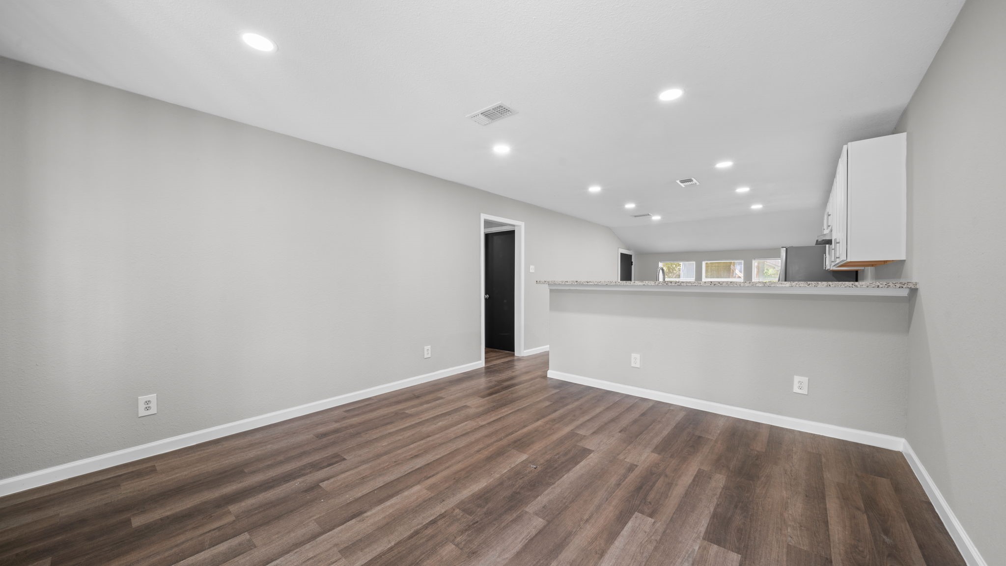 5242 Greylog Drive Property Photo 2
