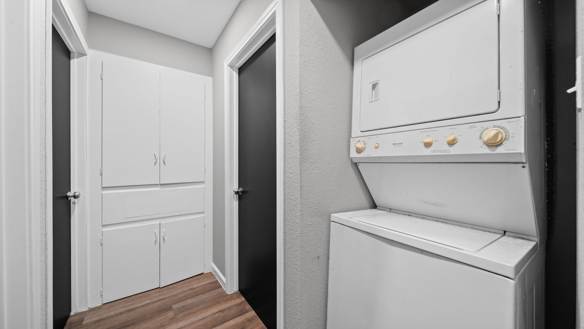 5242 Greylog Drive Property Photo 14