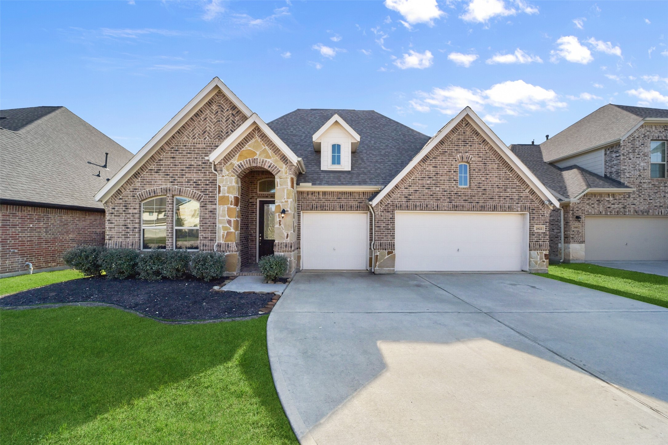 2822 Broad Reach Road Property Photo