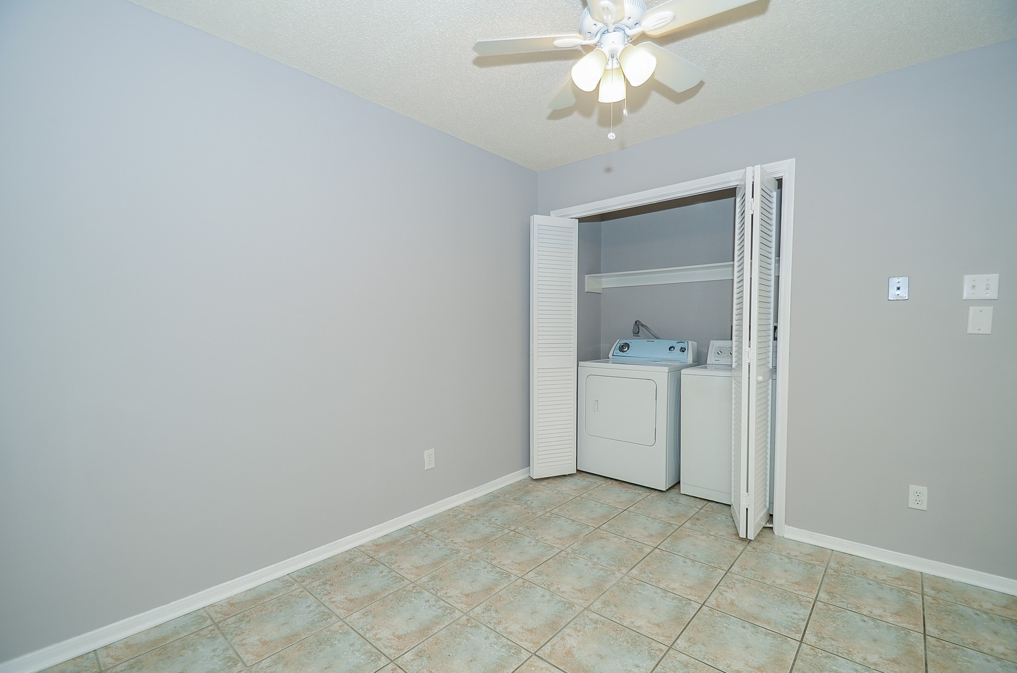 12722 Ashford Brook Drive Property Photo 23