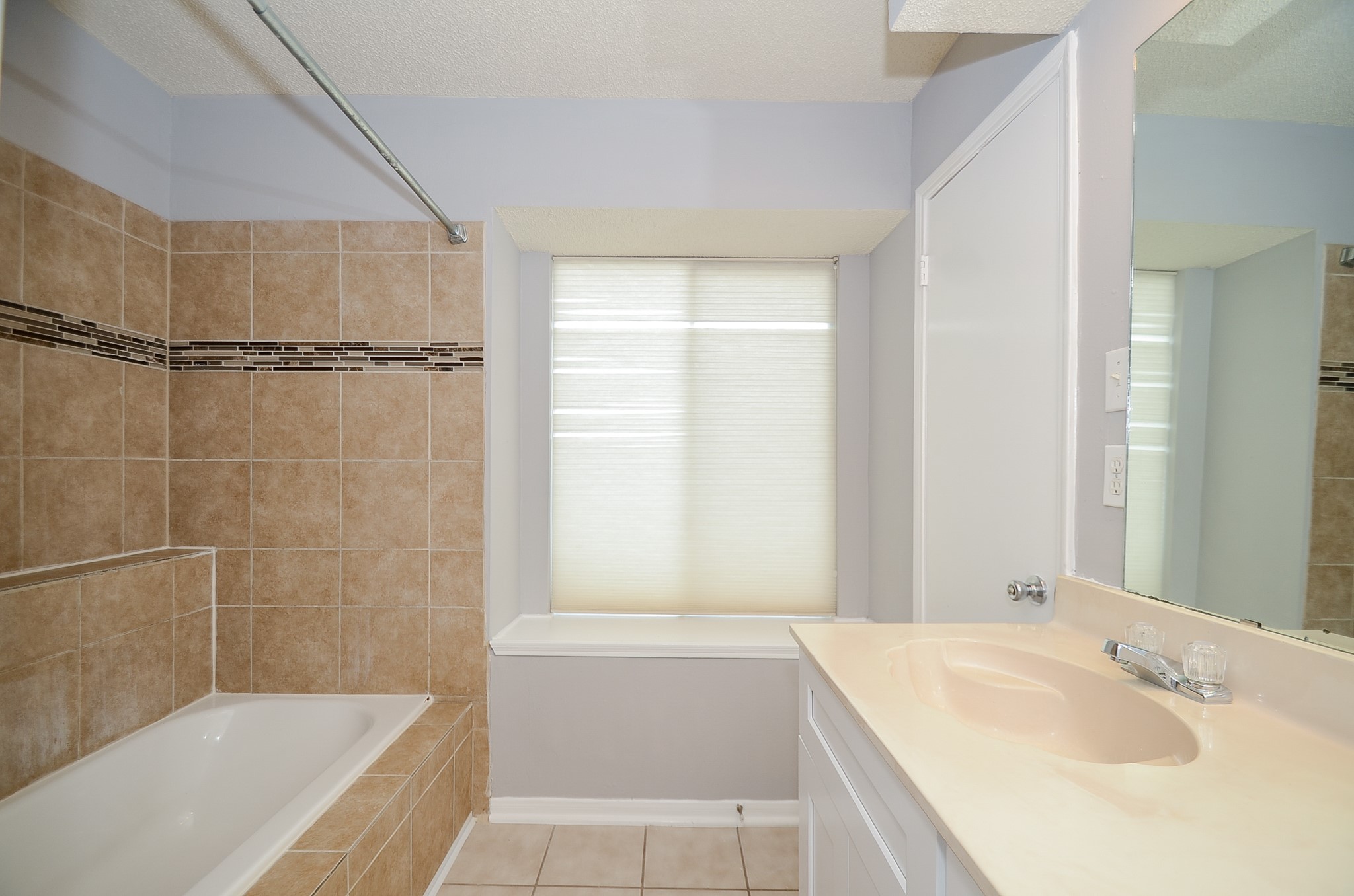 12722 Ashford Brook Drive Property Photo 34