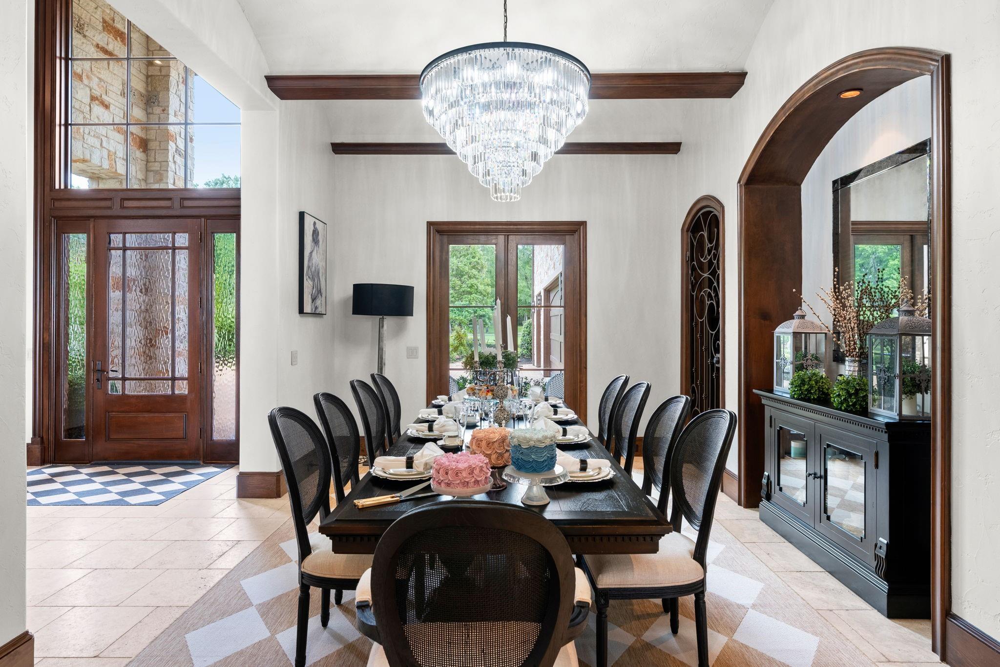 64 Benthaven W Property Photo 10