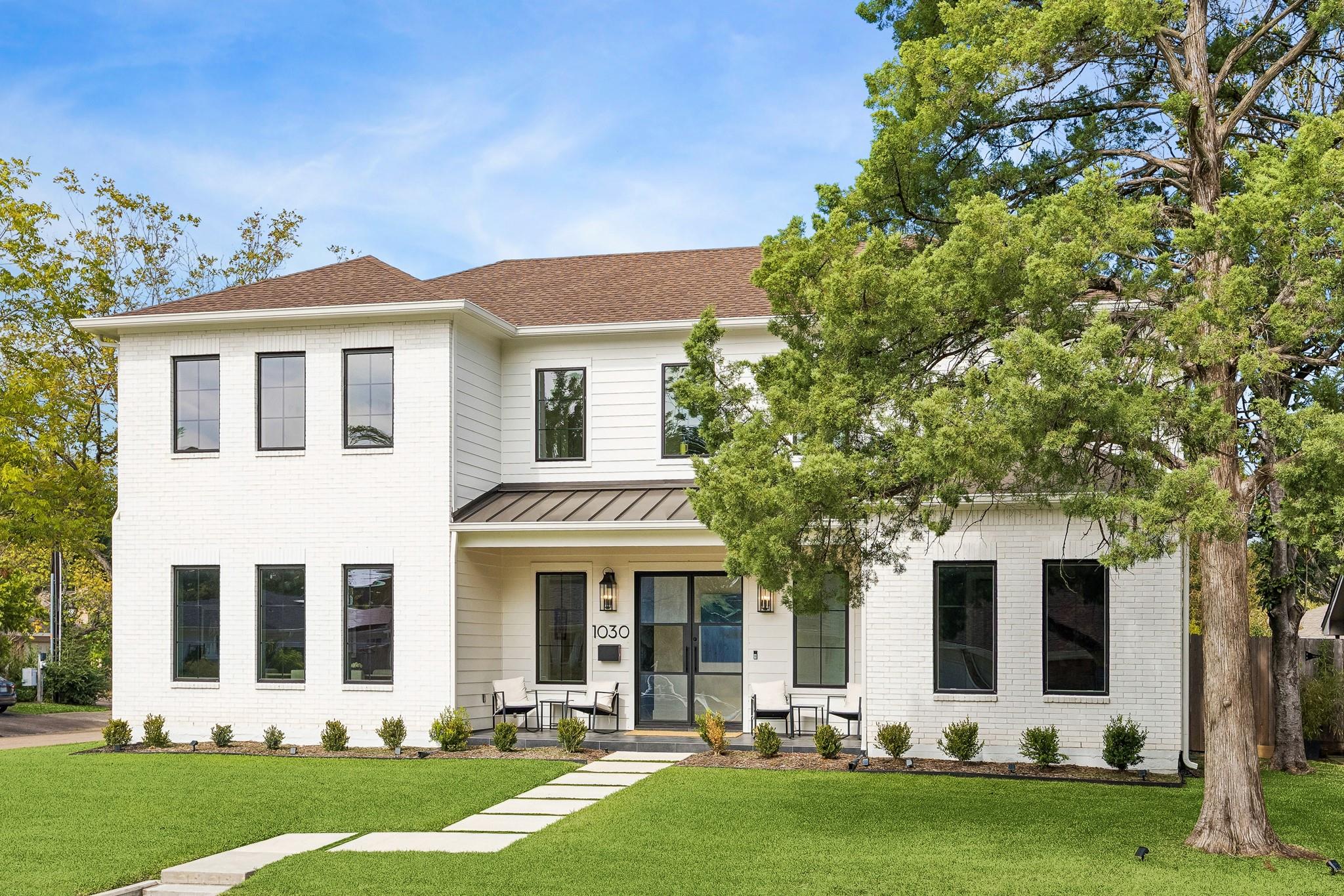 1030 Chamboard Lane, Houston Tx 77018 Property Photo 2