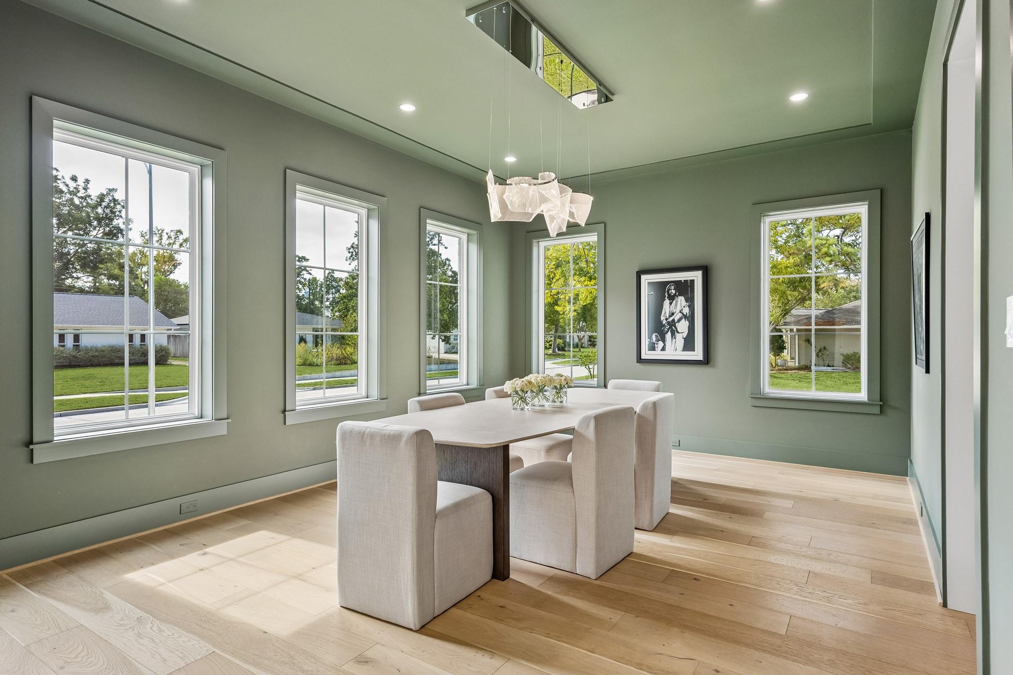 1030 Chamboard Lane, Houston Tx 77018 Property Photo 6