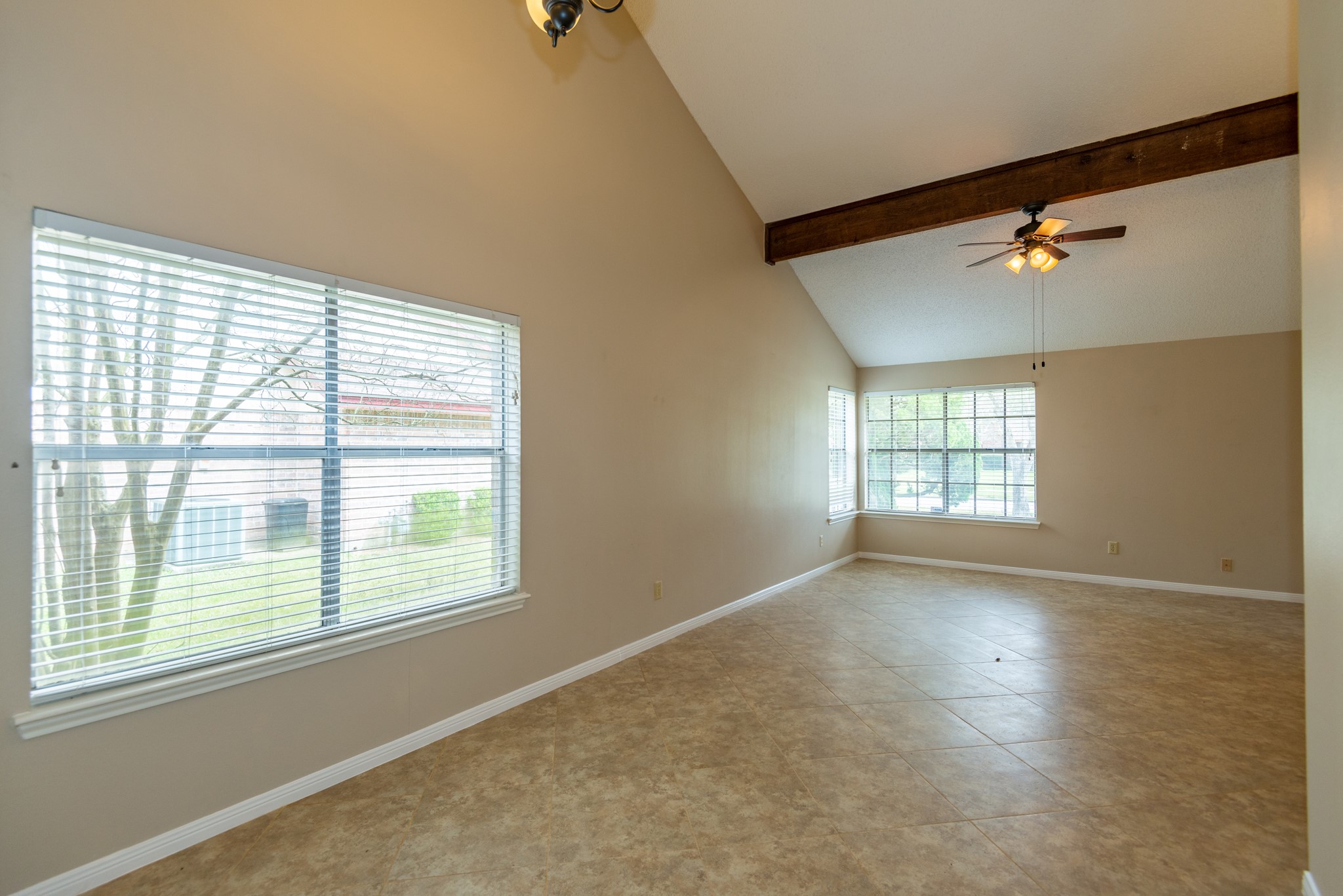 12034 Paddock Way Property Photo 3