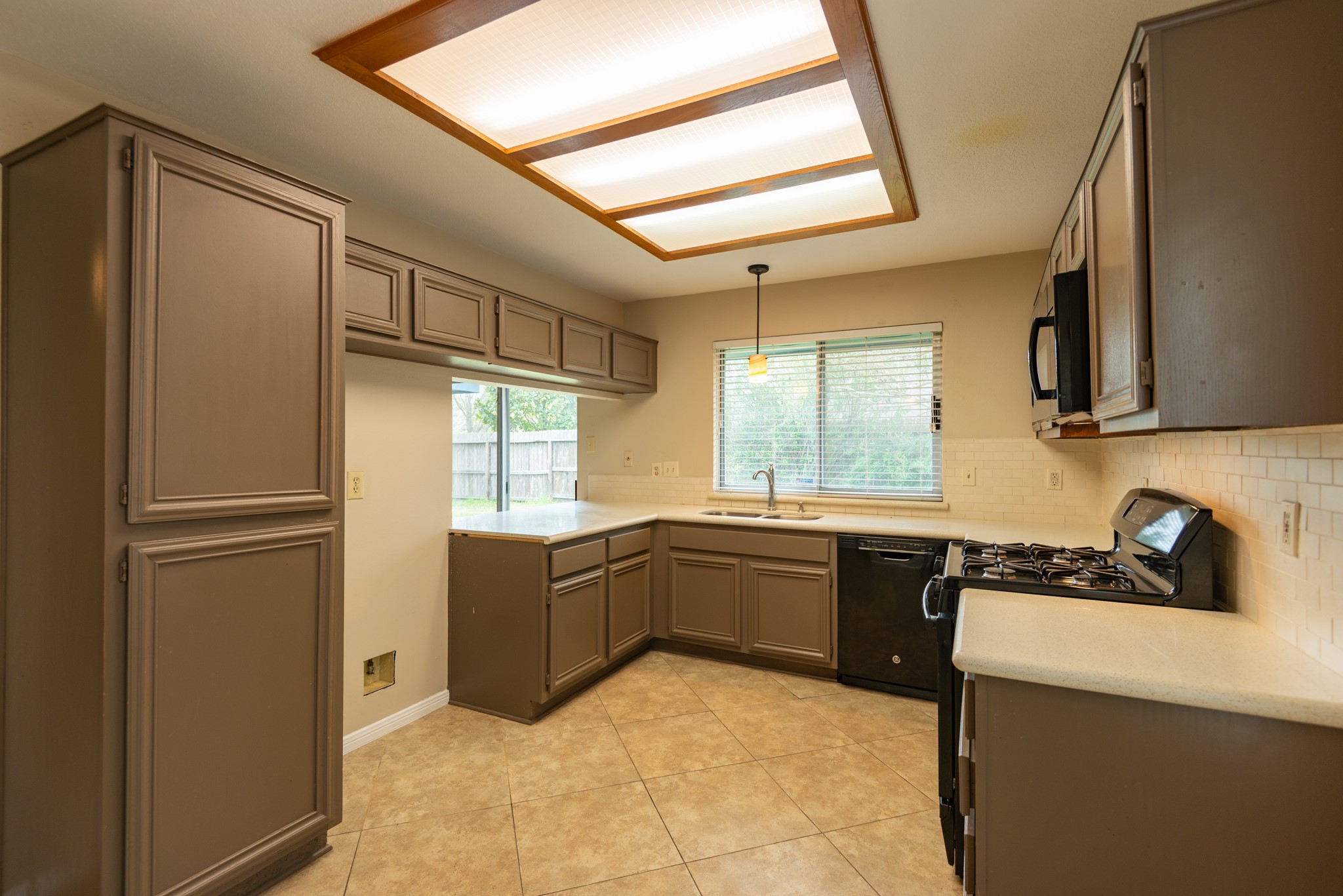 12034 Paddock Way Property Photo 5