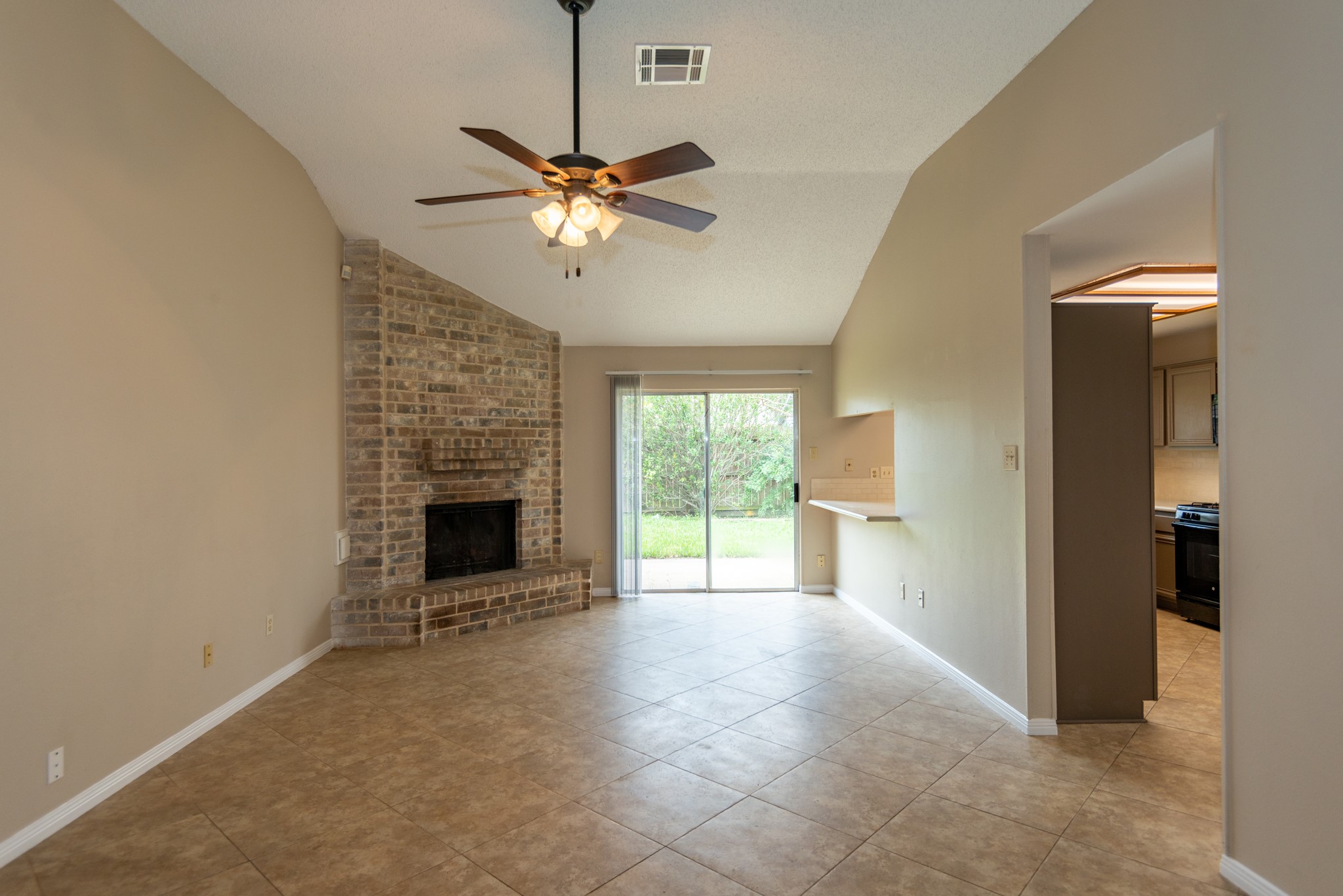 12034 Paddock Way Property Photo 9