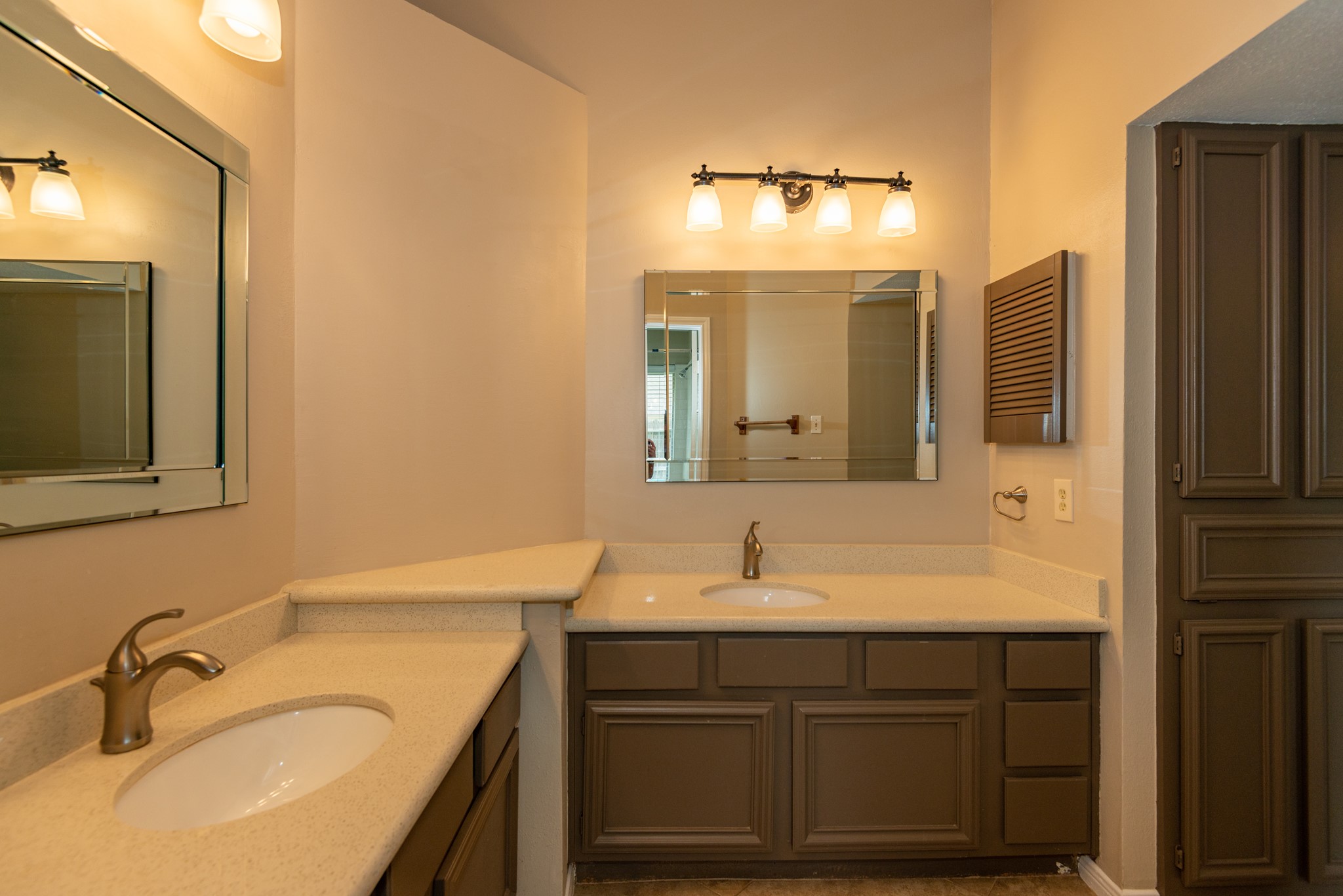 12034 Paddock Way Property Photo 12