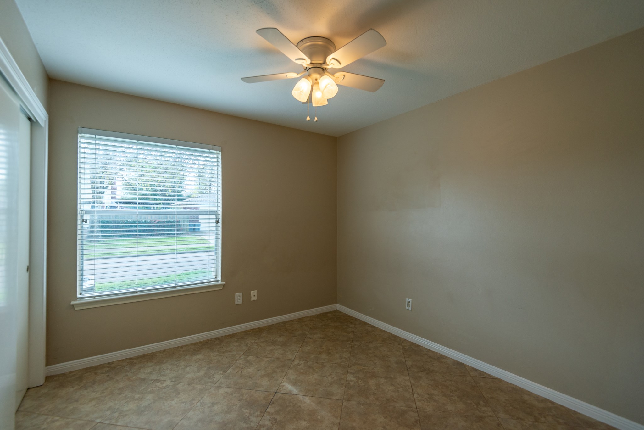 12034 Paddock Way Property Photo 15
