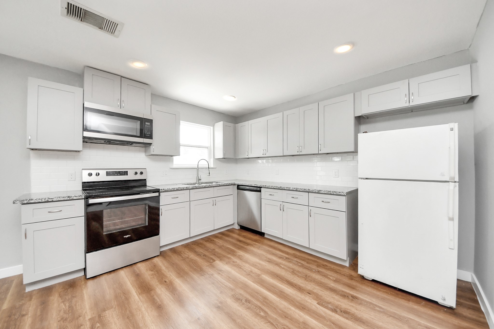 8125 Eastover Street B Property Photo 1