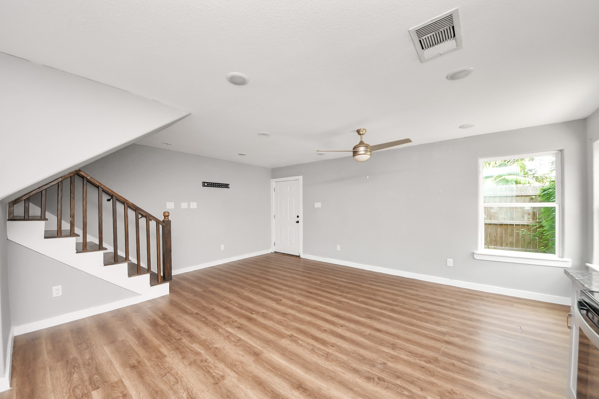 8125 Eastover Street B Property Photo 11