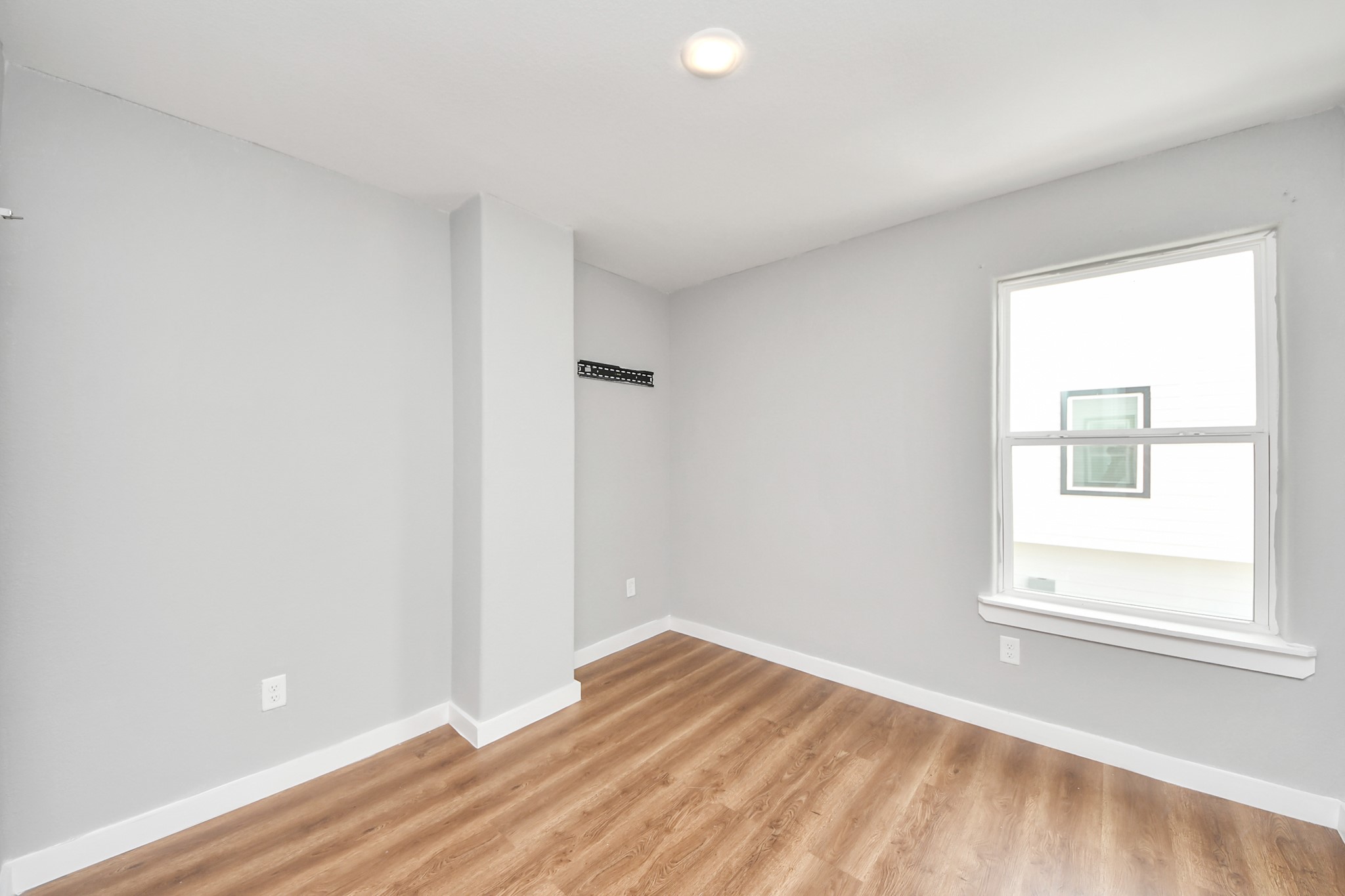 8125 Eastover Street B Property Photo 16