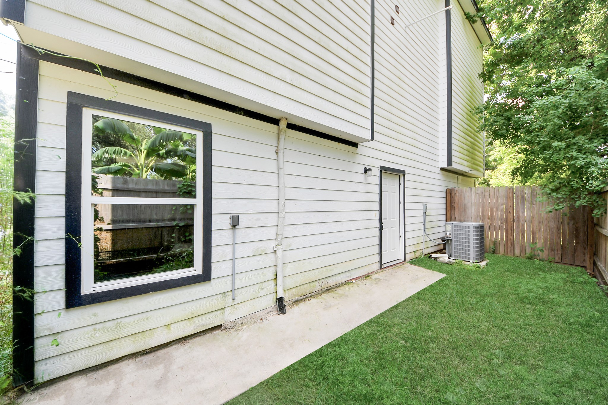 8125 Eastover Street B Property Photo 23