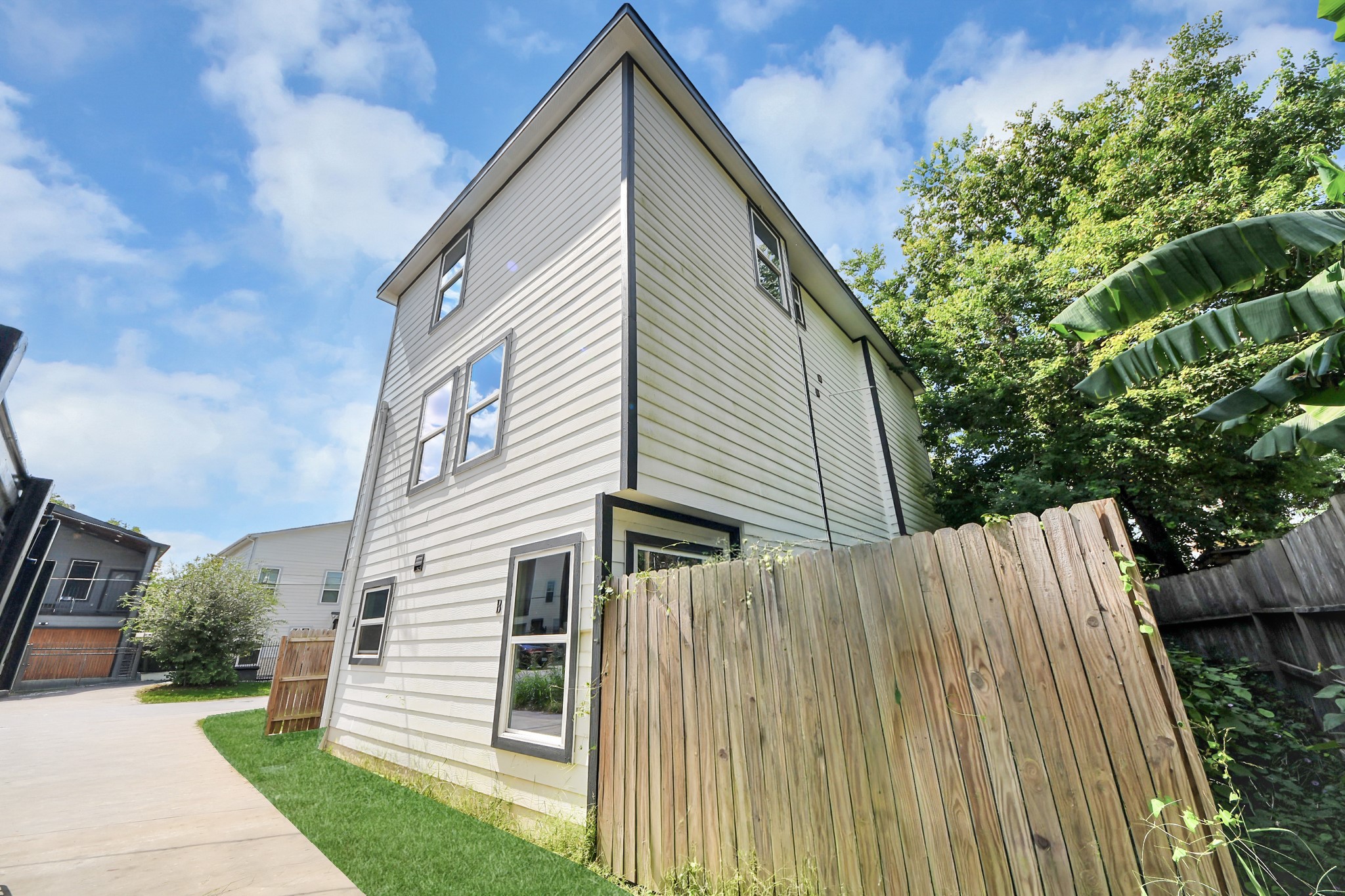 8125 Eastover Street B Property Photo 25