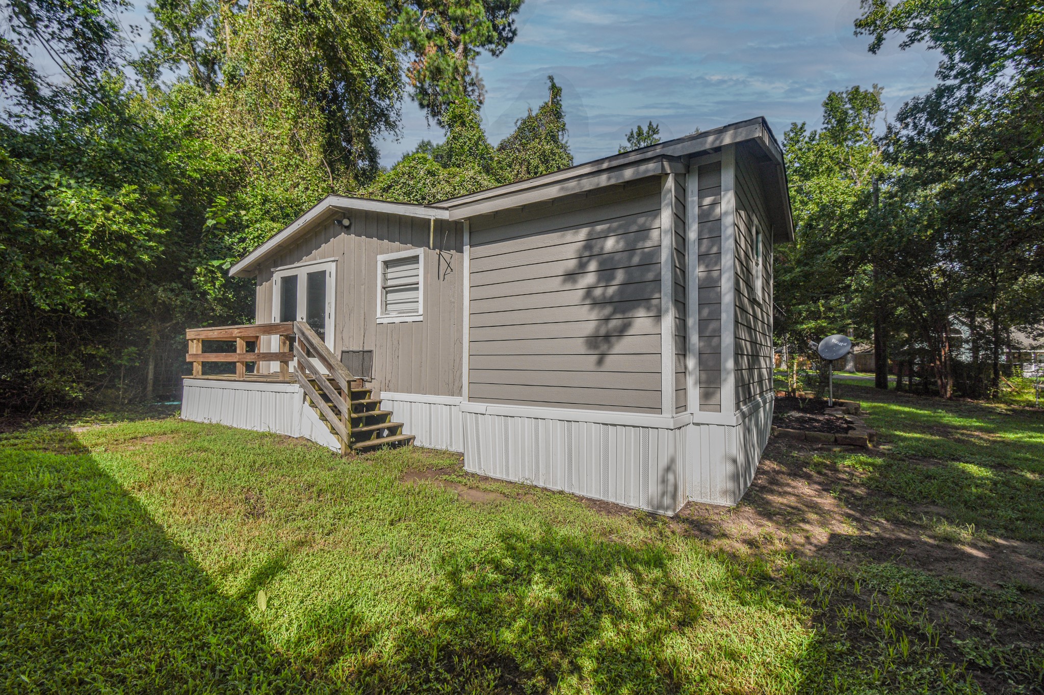 507 Sioux River Road Property Photo 1