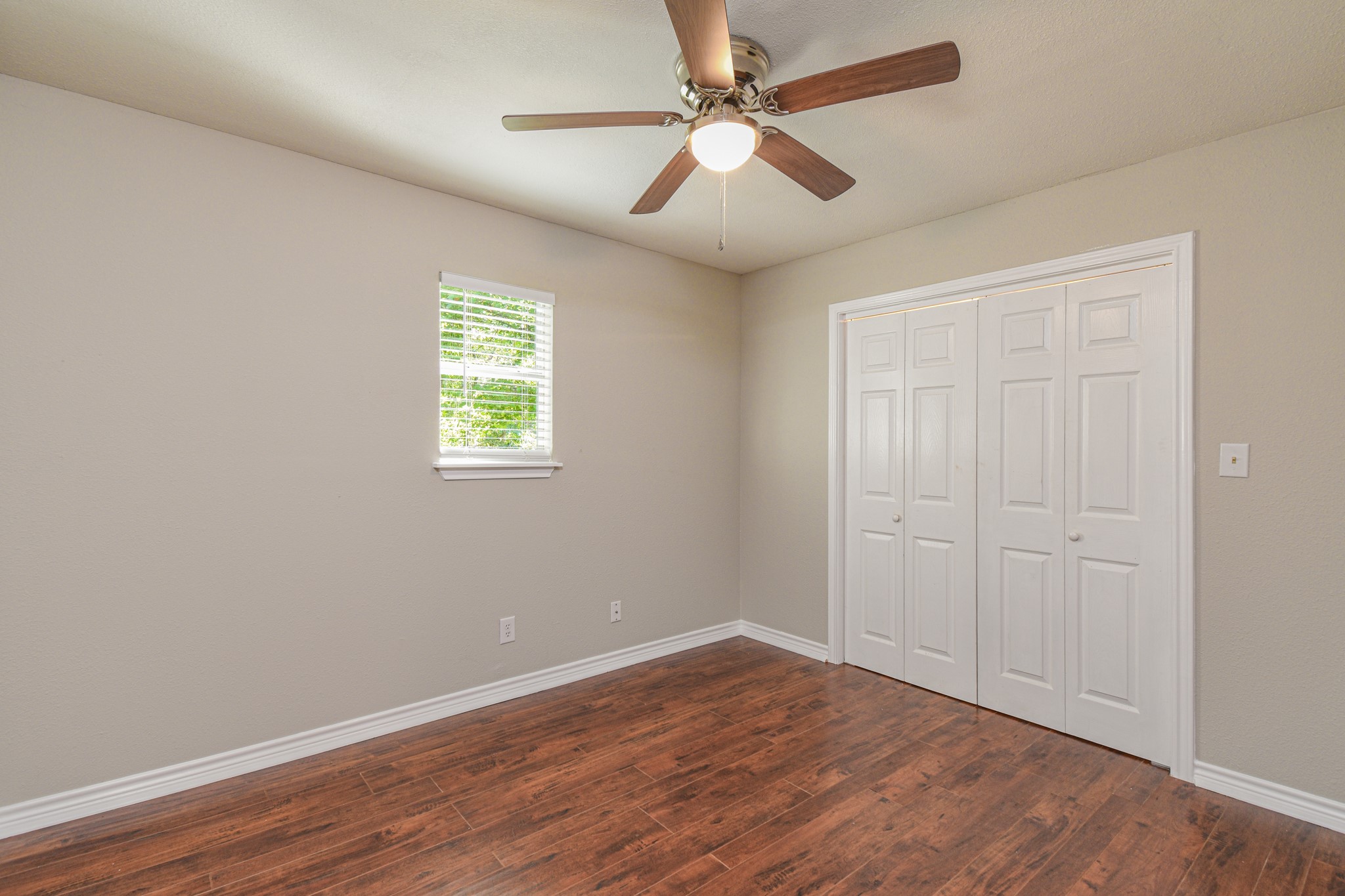 507 Sioux River Road Property Photo 4
