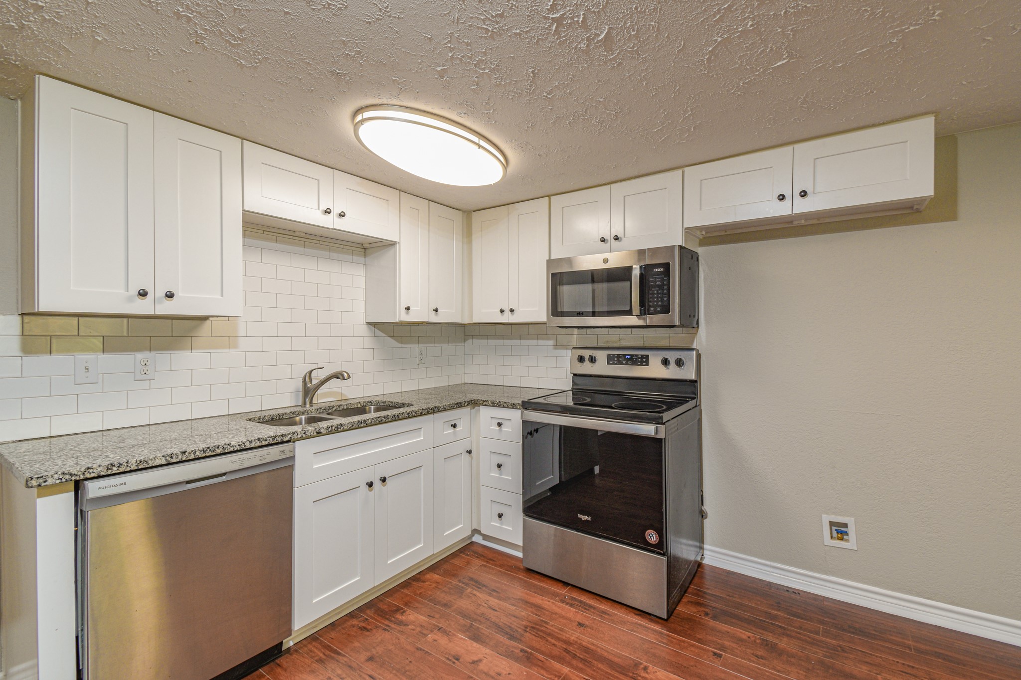 507 Sioux River Road Property Photo 6