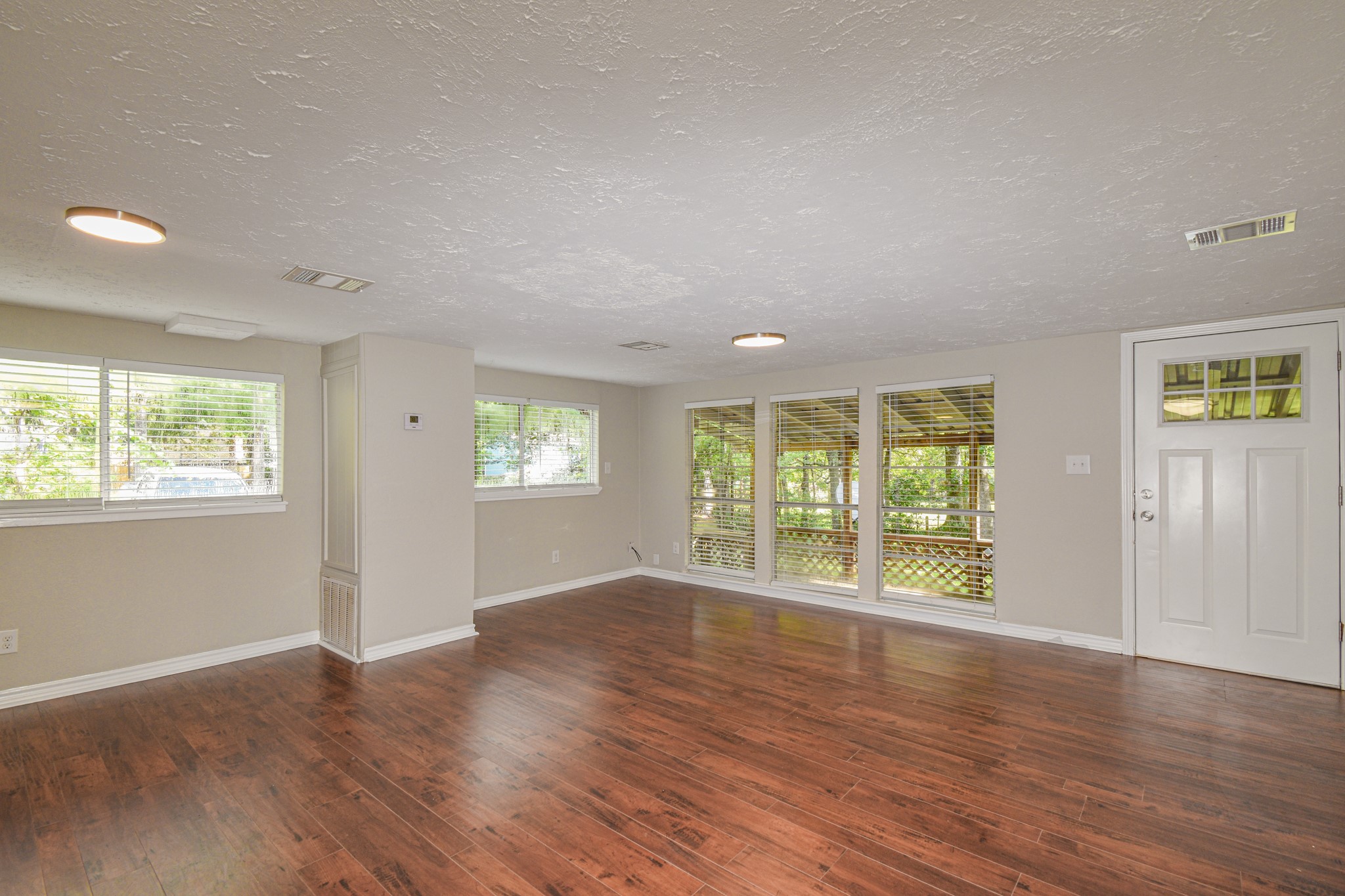 507 Sioux River Road Property Photo 16