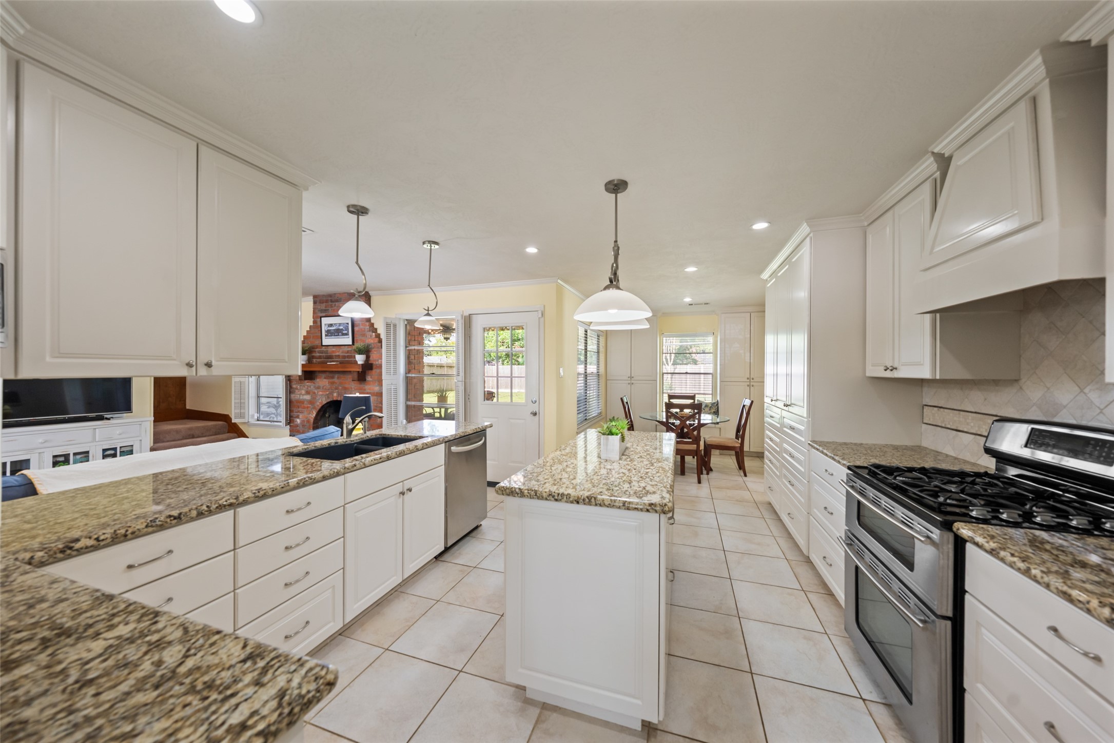 4715 Apollo Street Property Photo 10