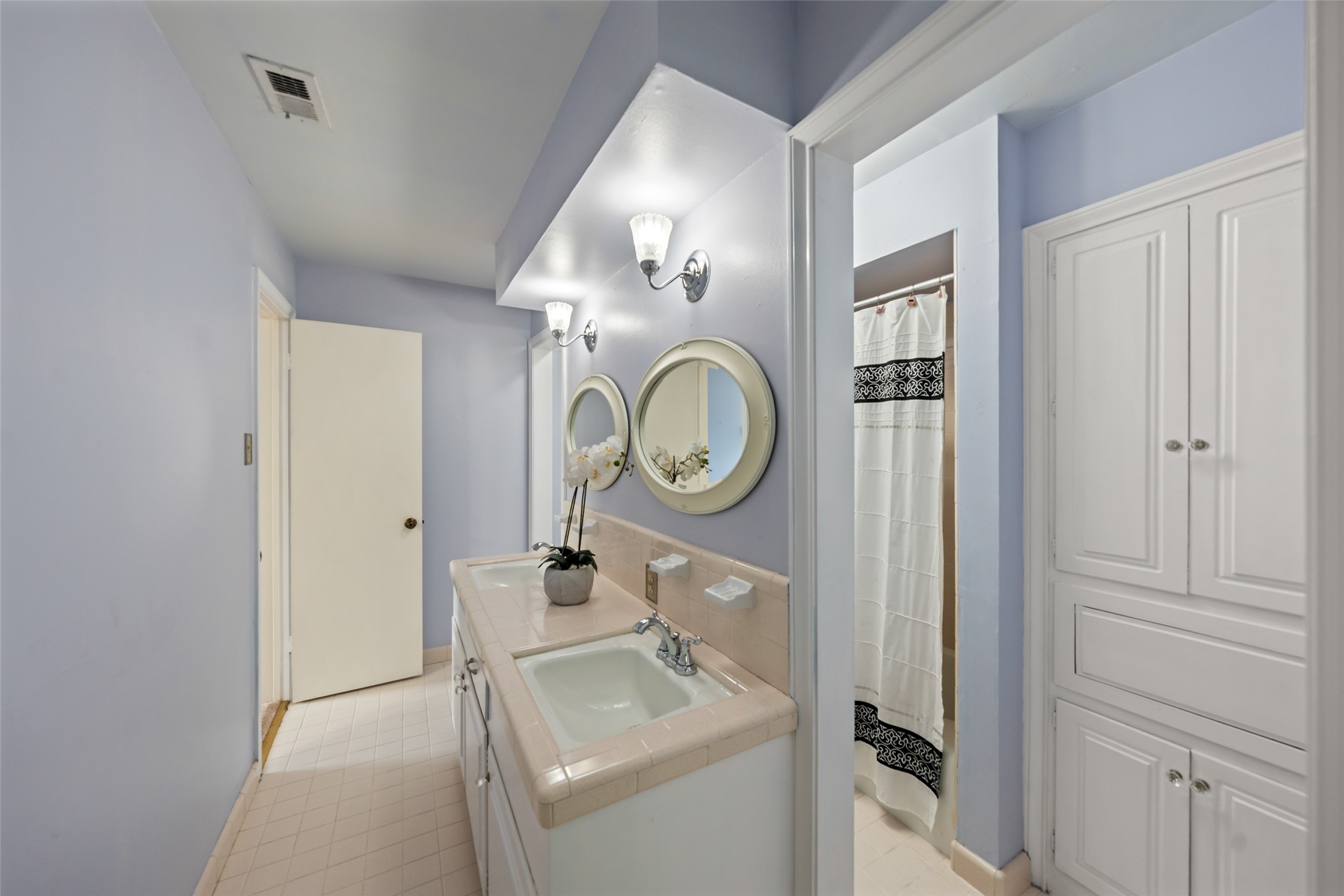 4715 Apollo Street Property Photo 29