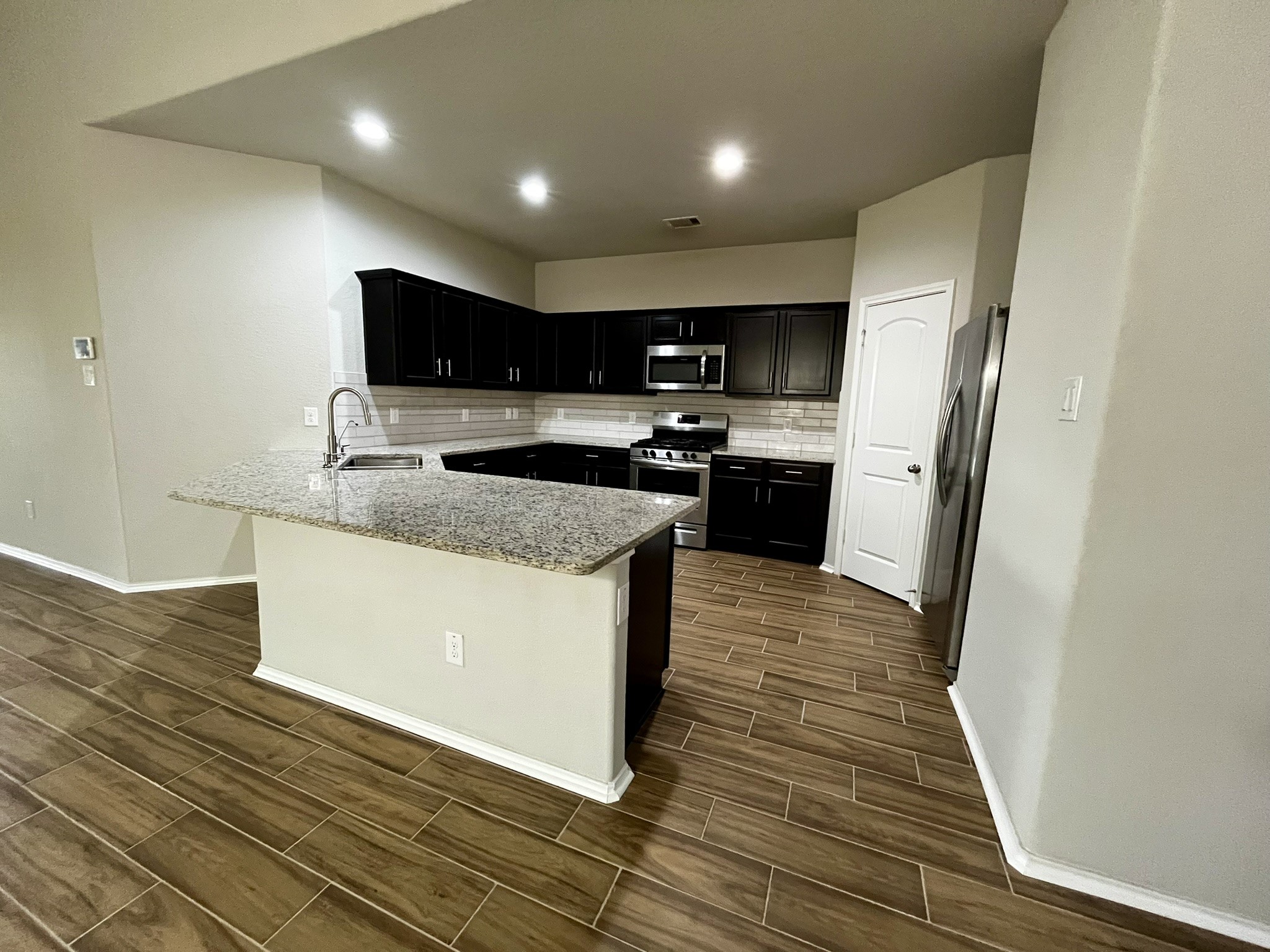 5443 Redwood Summit Lane Property Photo 8