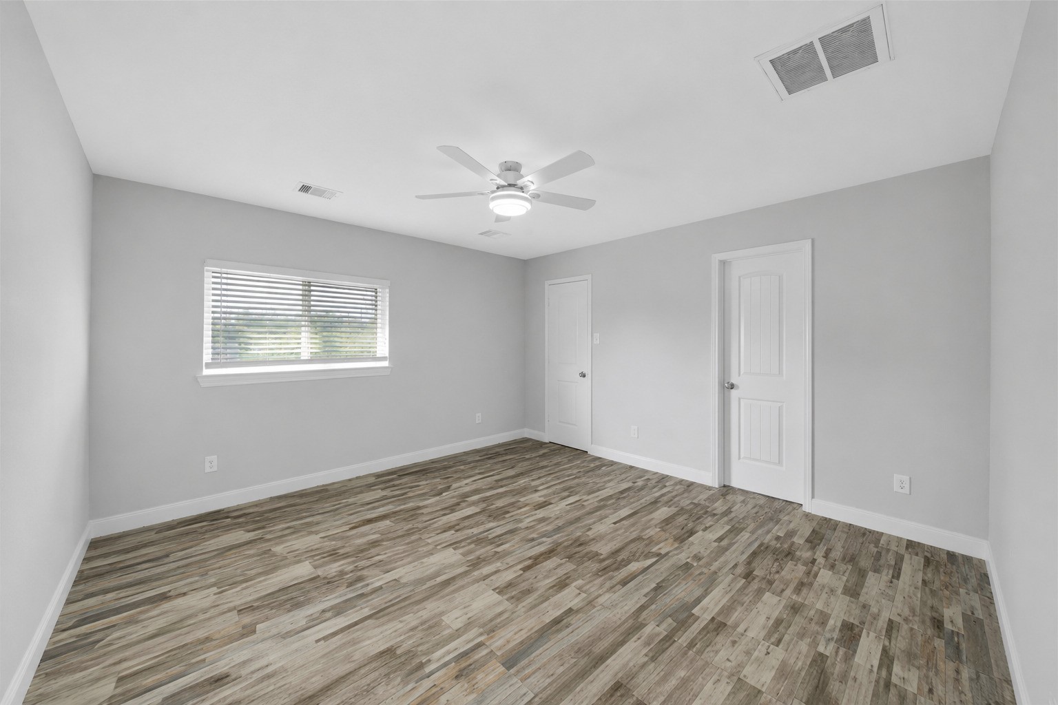 4732 Carmen Street B Property Photo 21