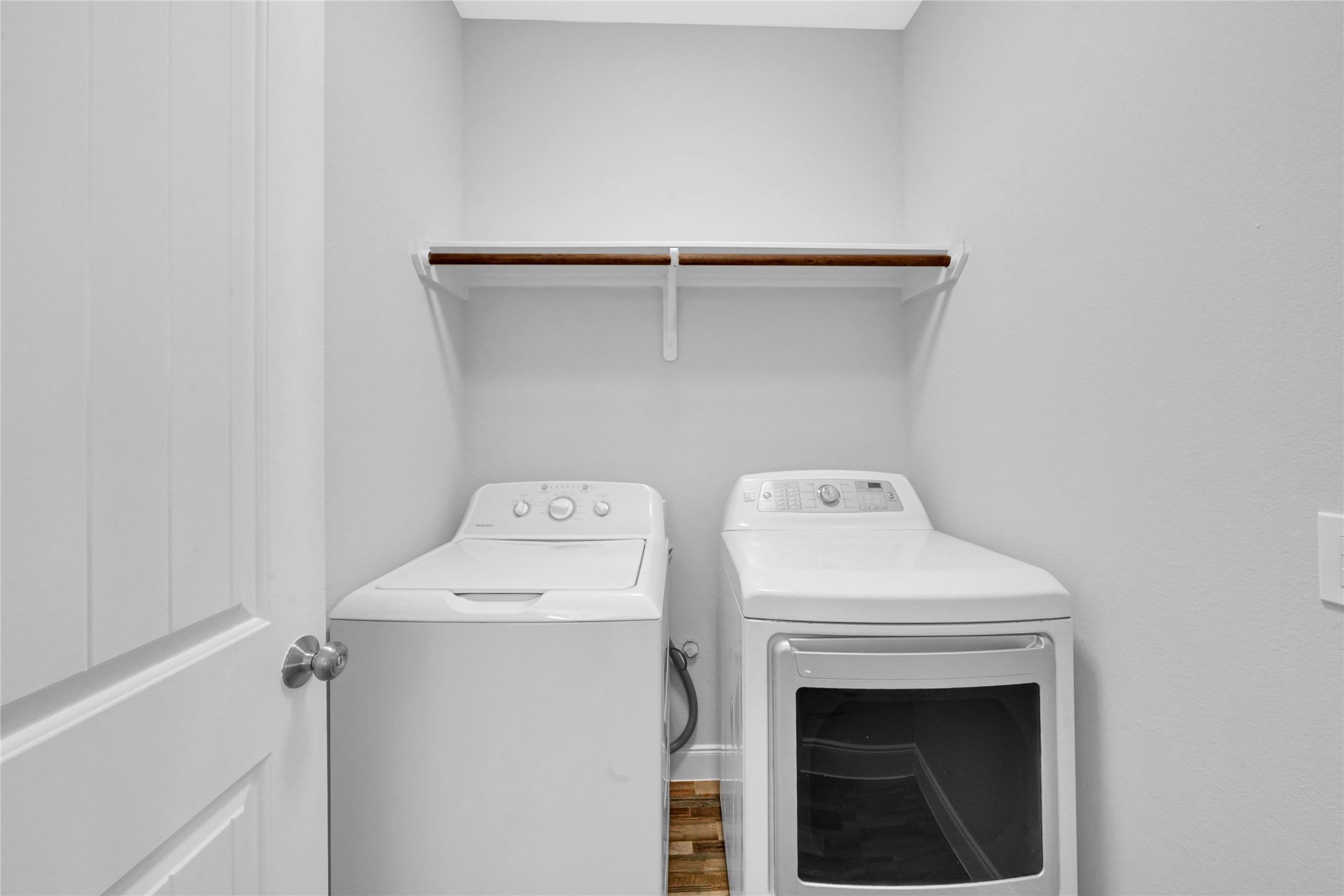 4732 Carmen Street B Property Photo 25