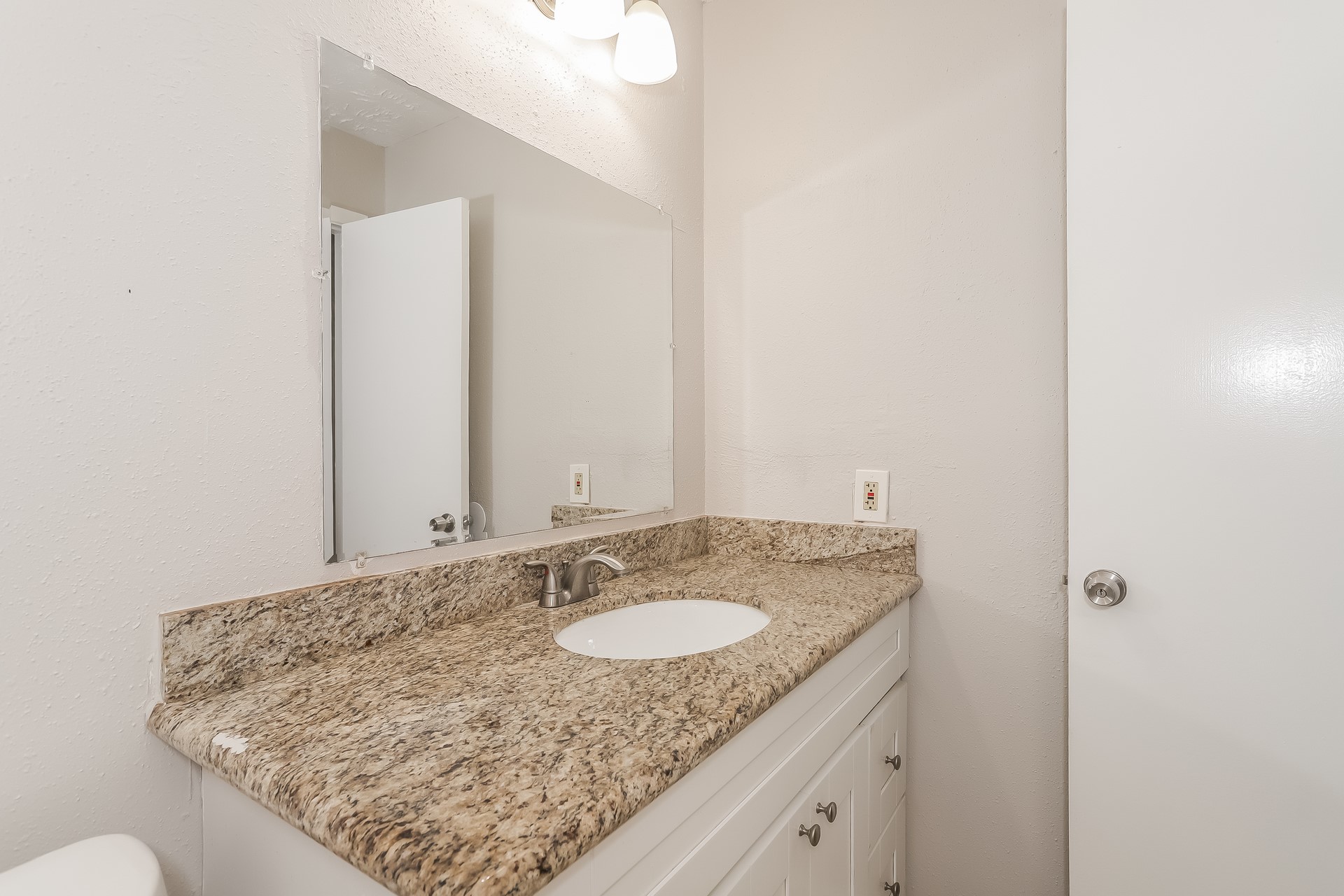 20239 Misty Pines Drive Property Photo 14
