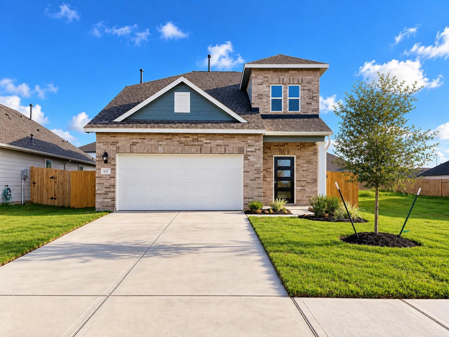 623 Woodhaven Lakes Drive, La Marque Tx 77568 Property Photo 1