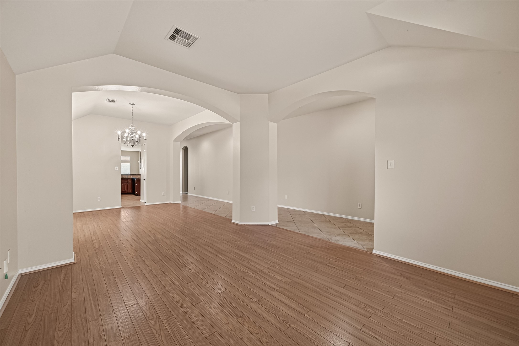 20218 Benton Springs Lane Property Photo 9