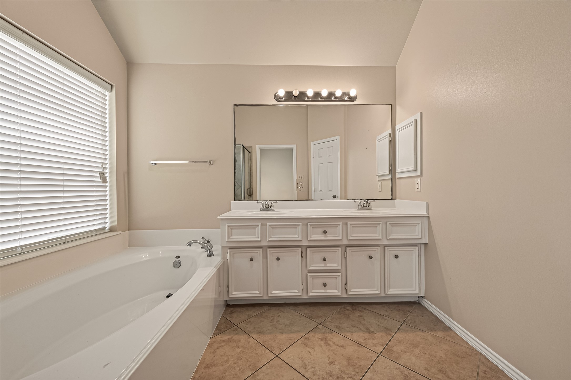 20218 Benton Springs Lane Property Photo 35