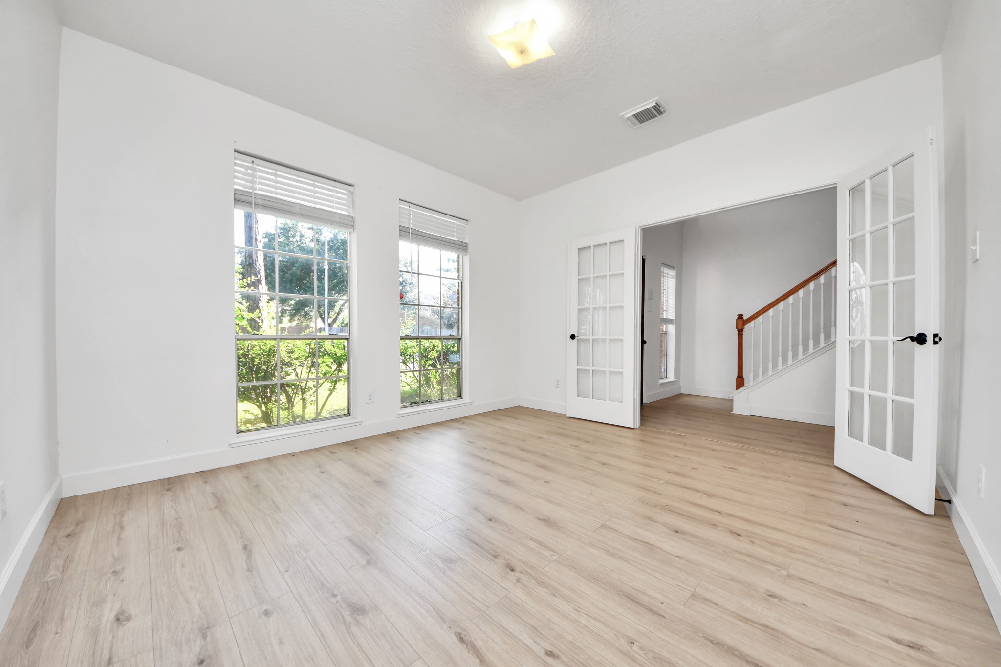13515 Scarab Drive Property Photo 10