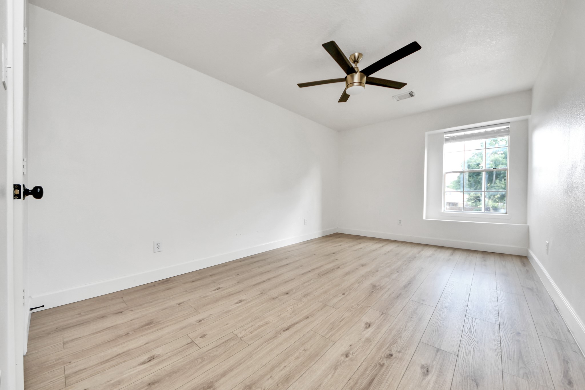 13515 Scarab Drive Property Photo 31