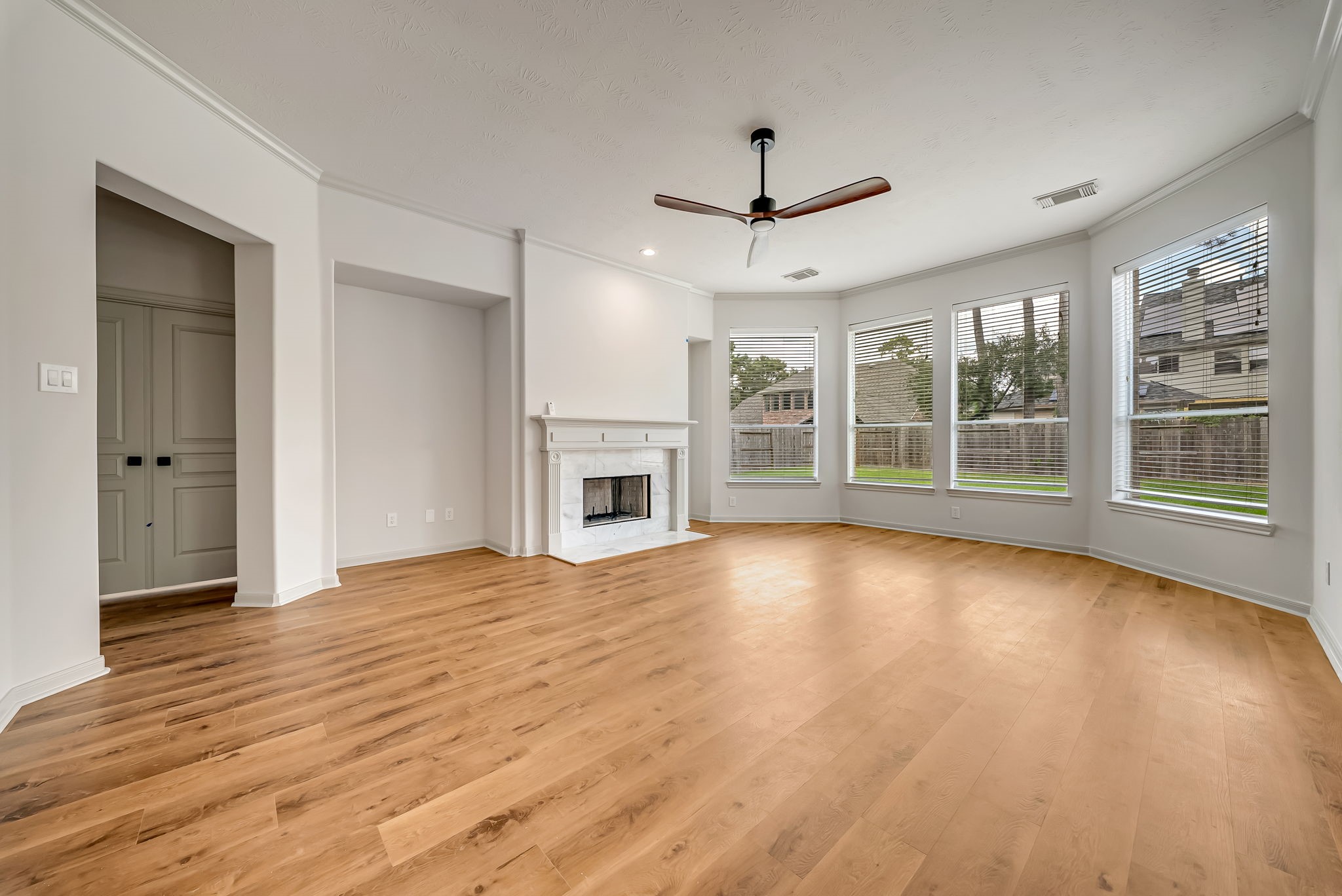 18322 Cape Lookout Way Property Photo 9